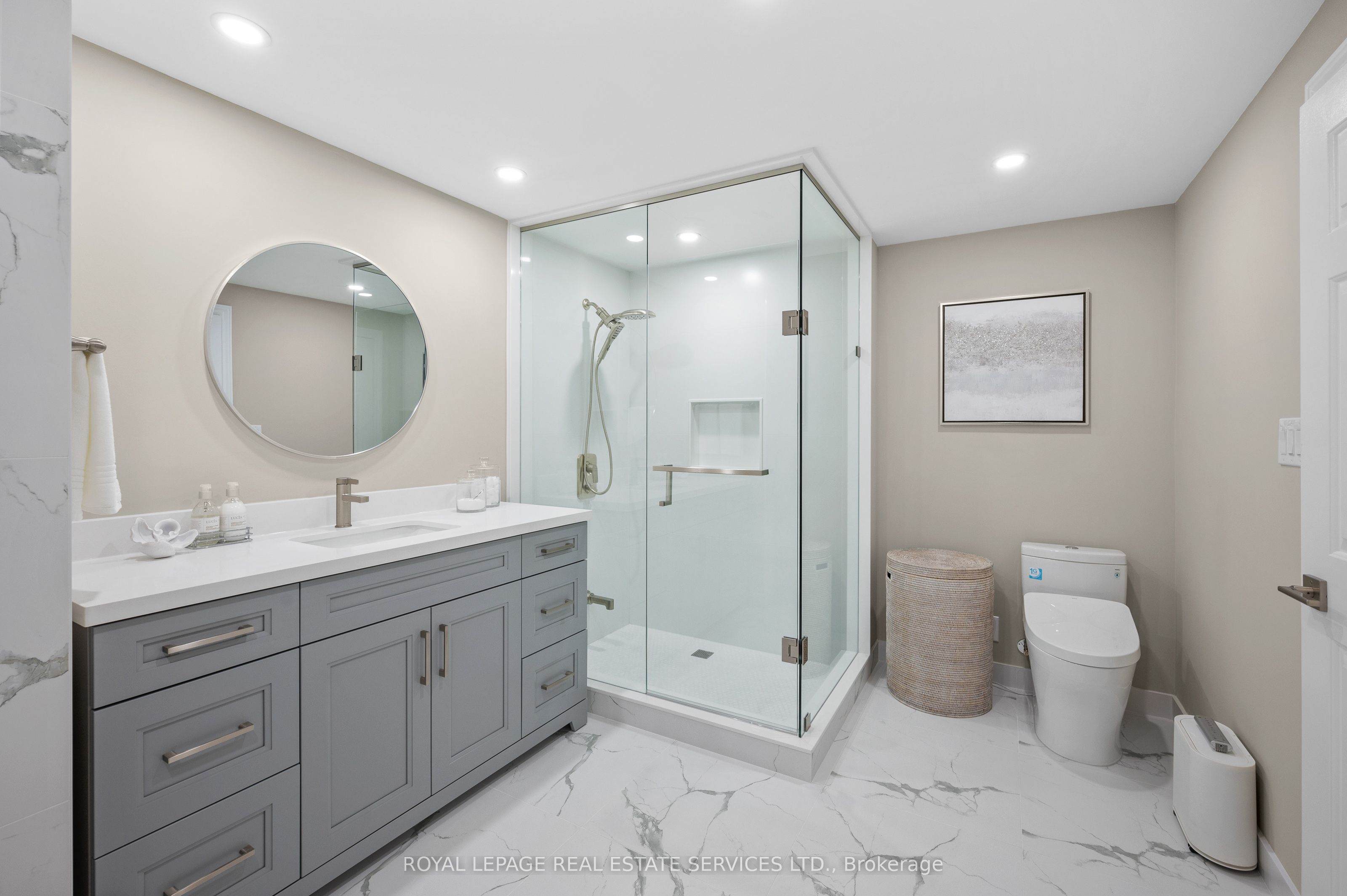 100 Lakeshore Road E, #1104