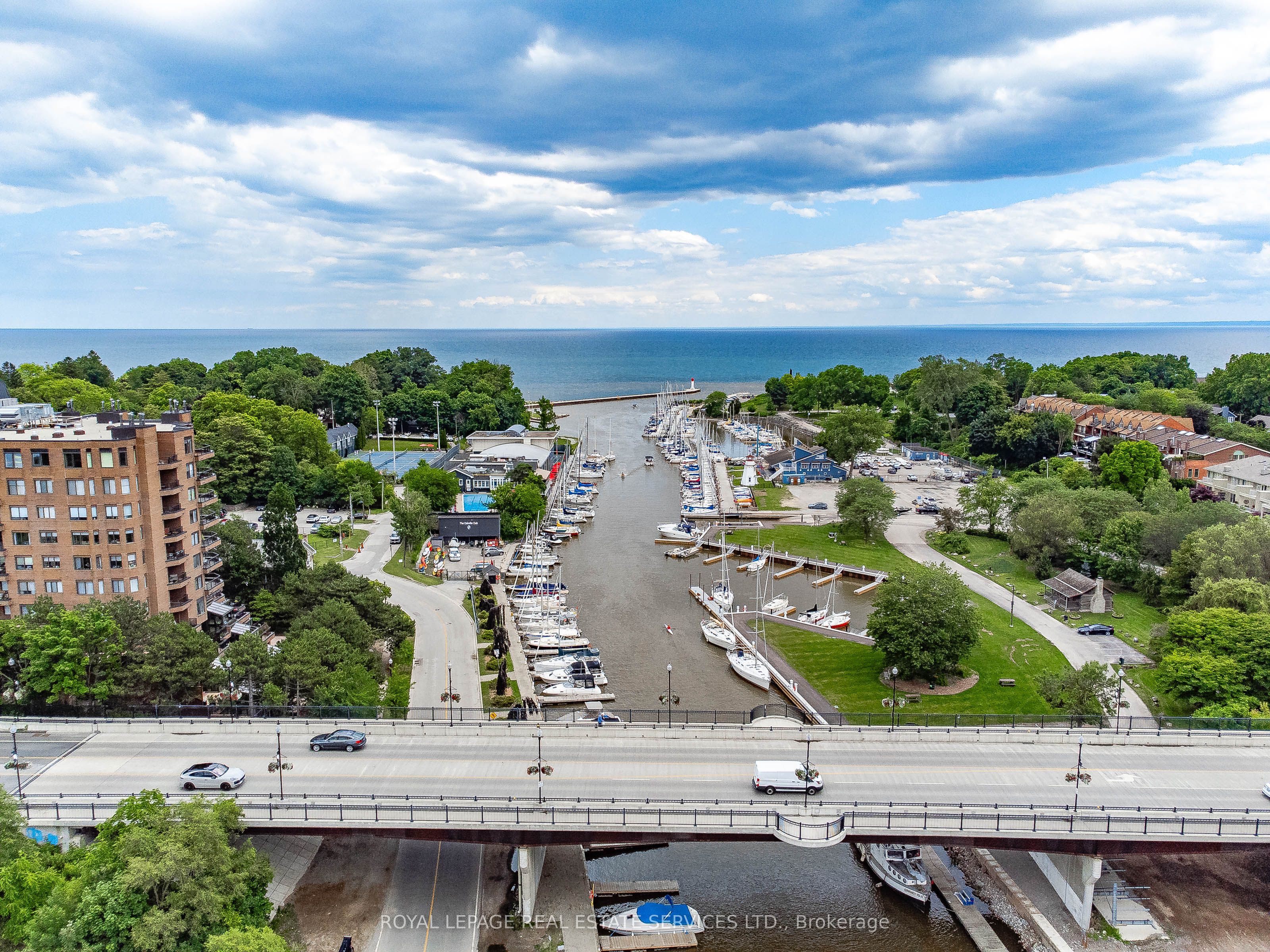 100 Lakeshore Road E, #1104