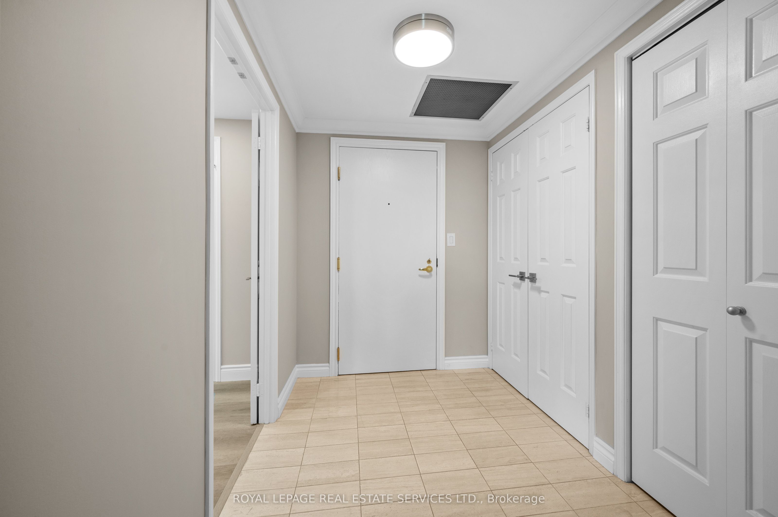100 Lakeshore Road E, #1104
