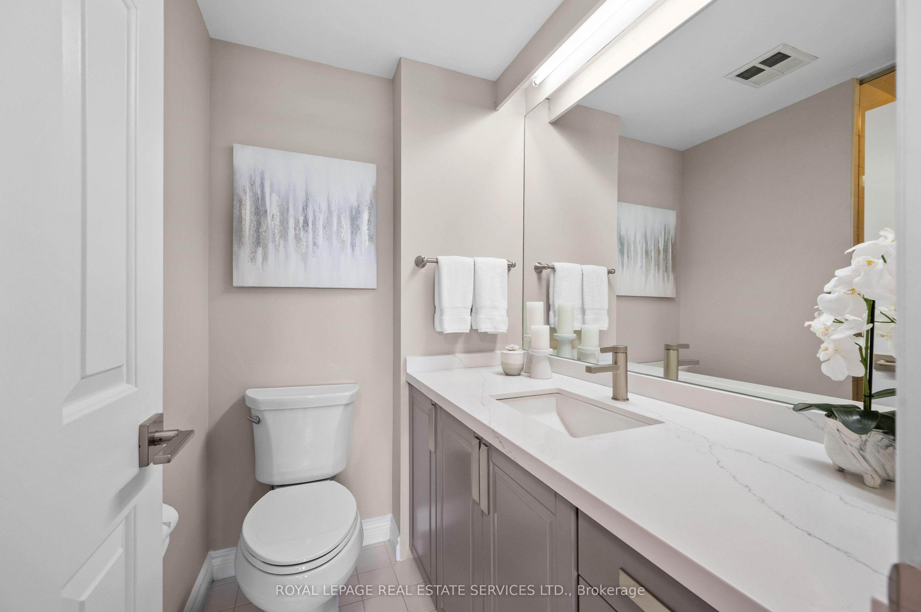 100 Lakeshore Road E, #1104