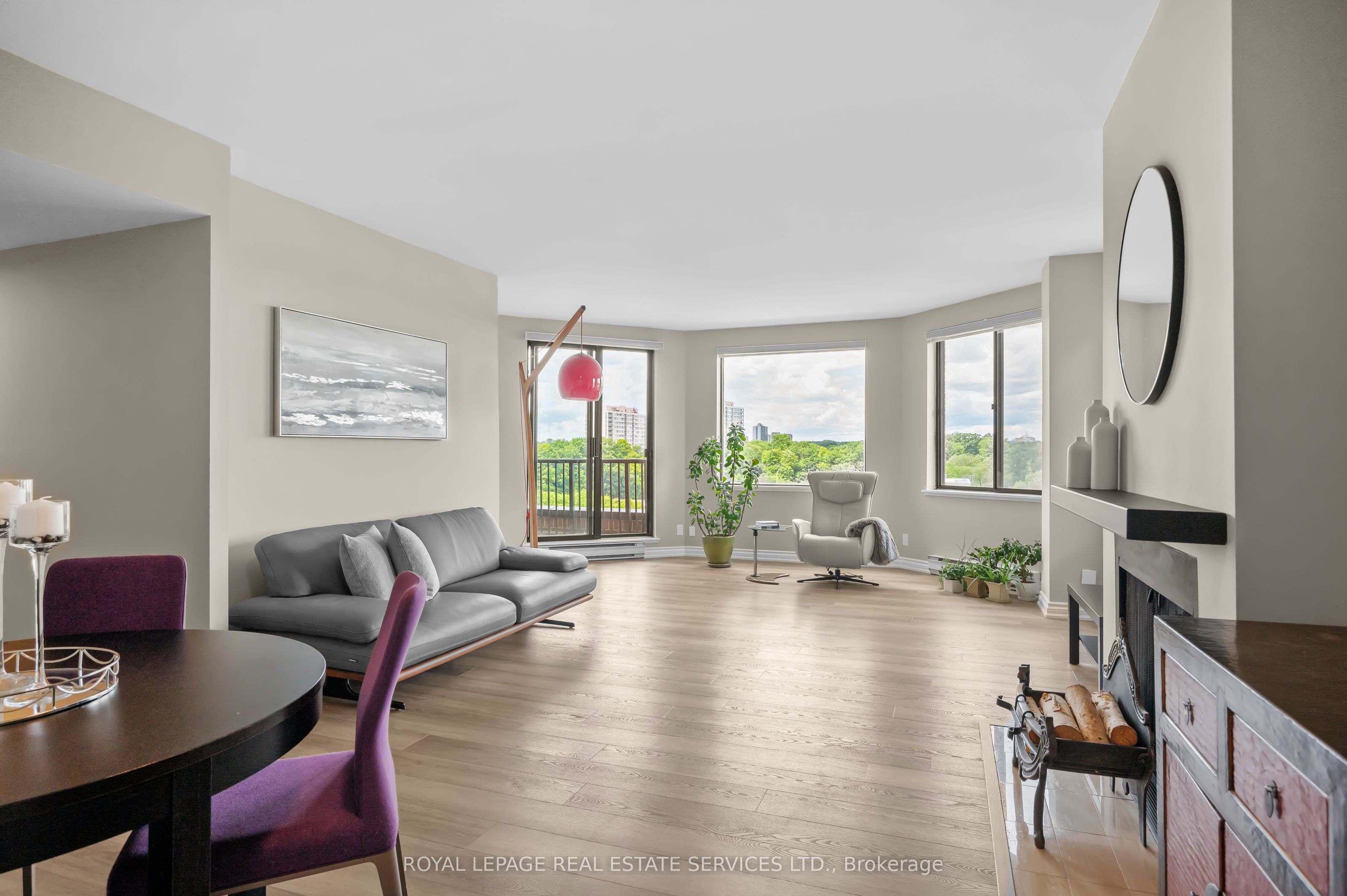 100 Lakeshore Road E, #1104