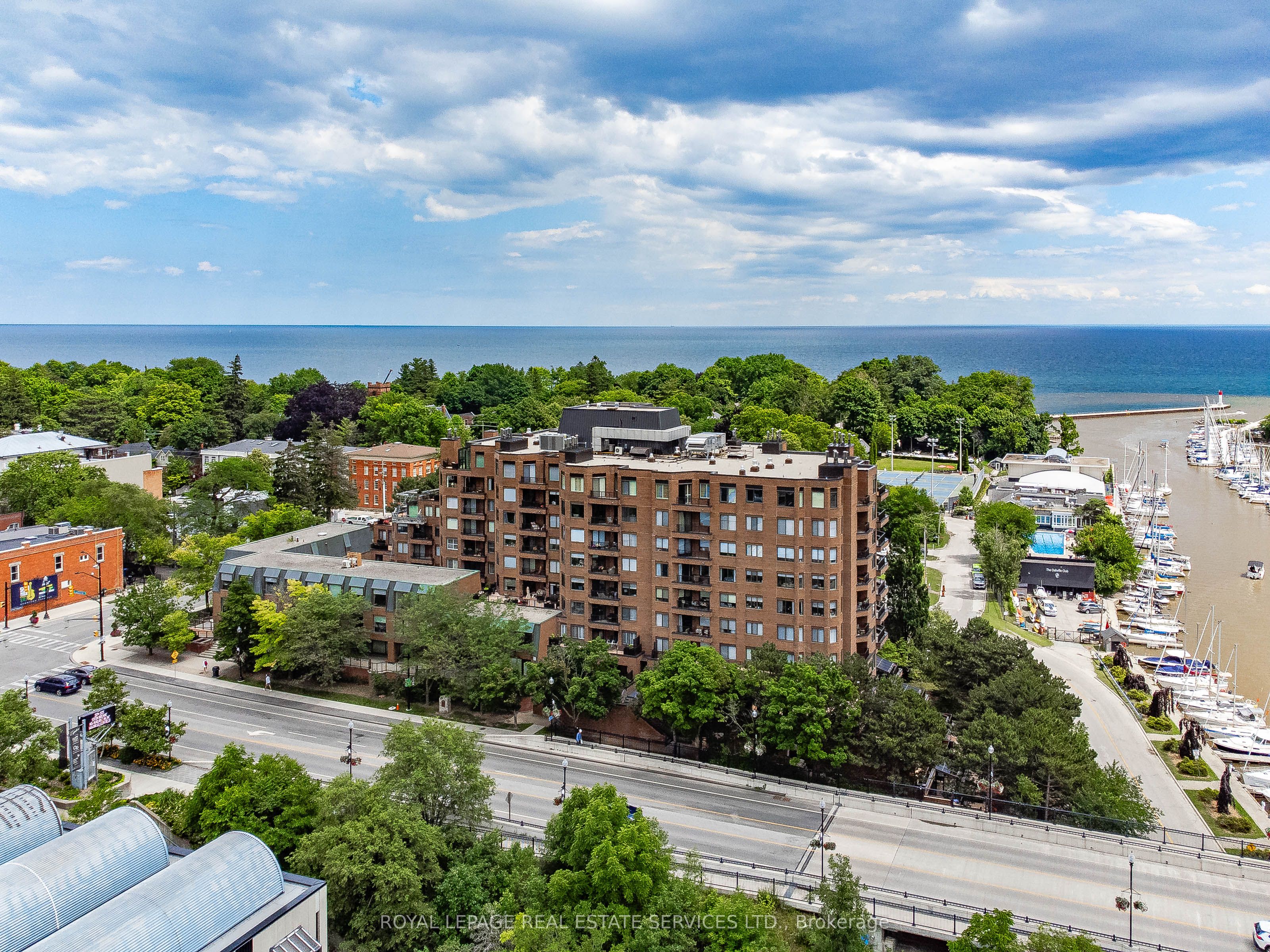 100 Lakeshore Road E, #1104