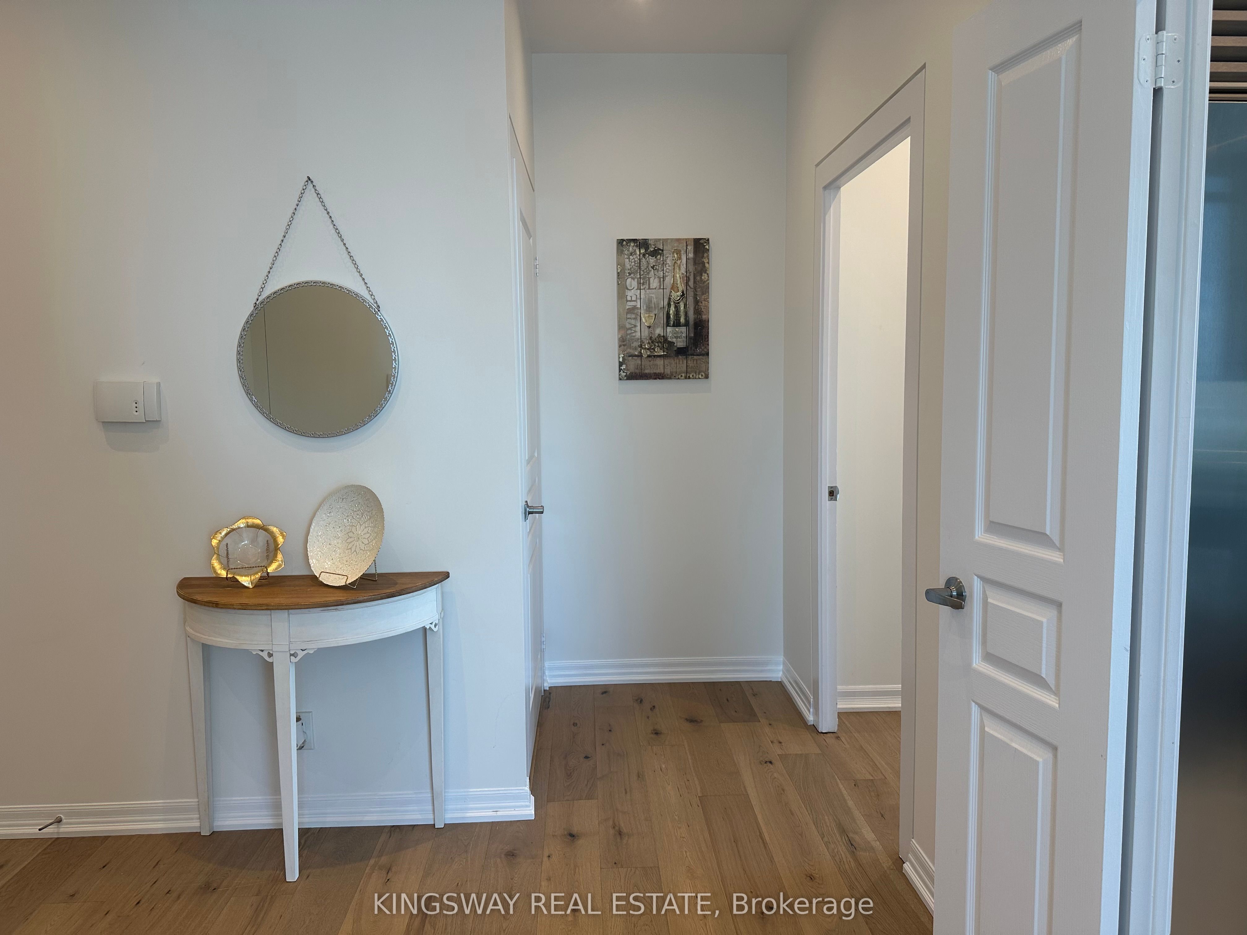 220 Burnhamthorpe Road W #3404