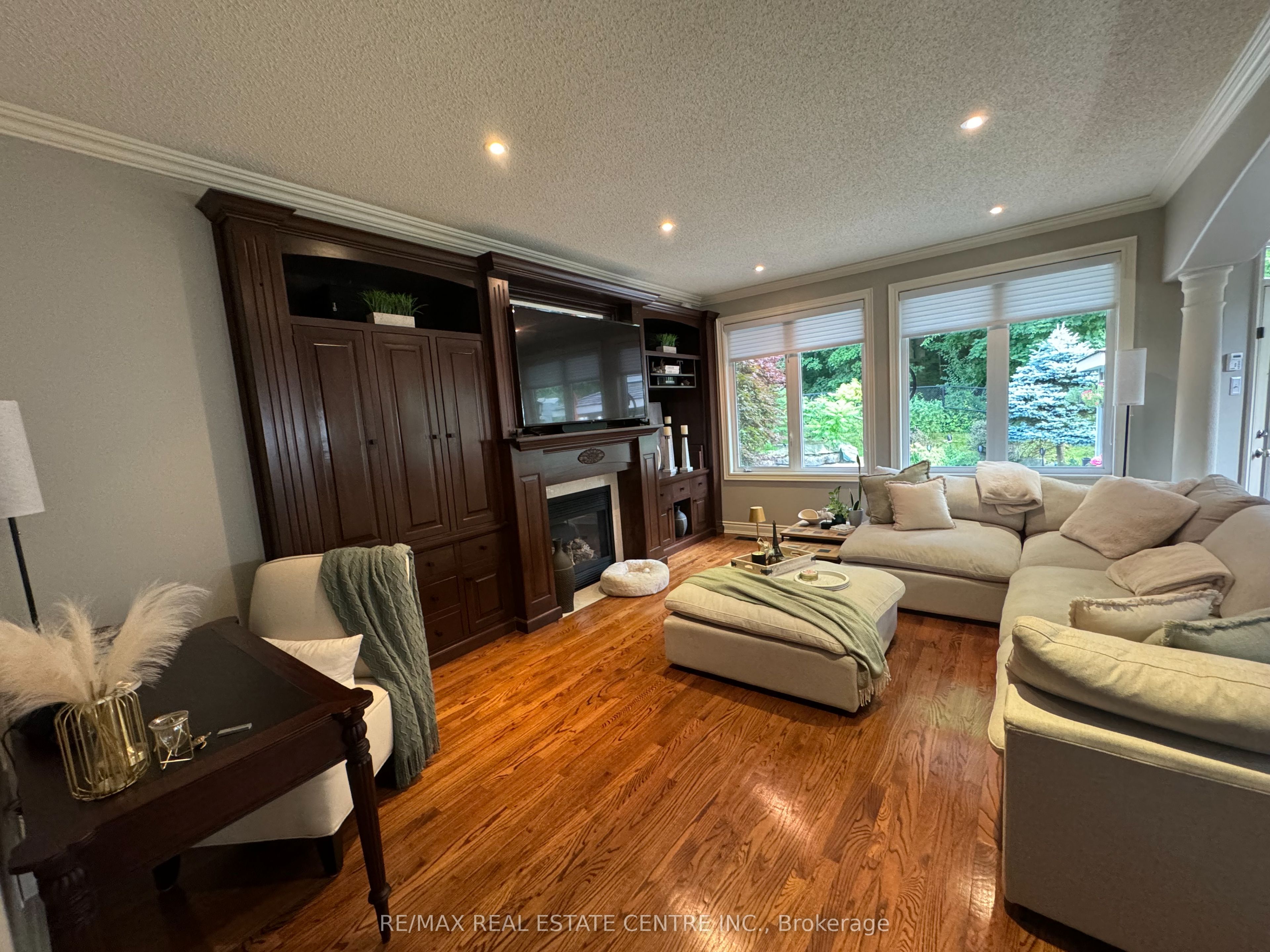 50 Arborglen Drive