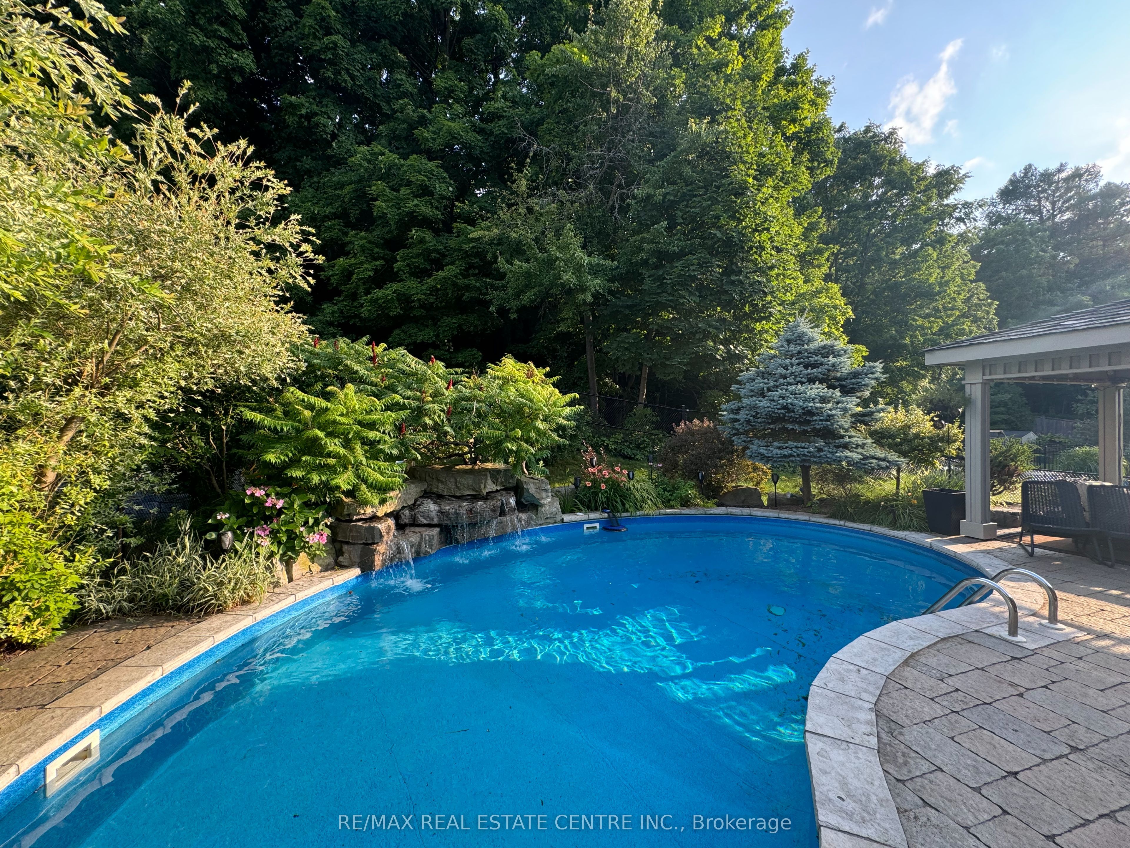 50 Arborglen Drive