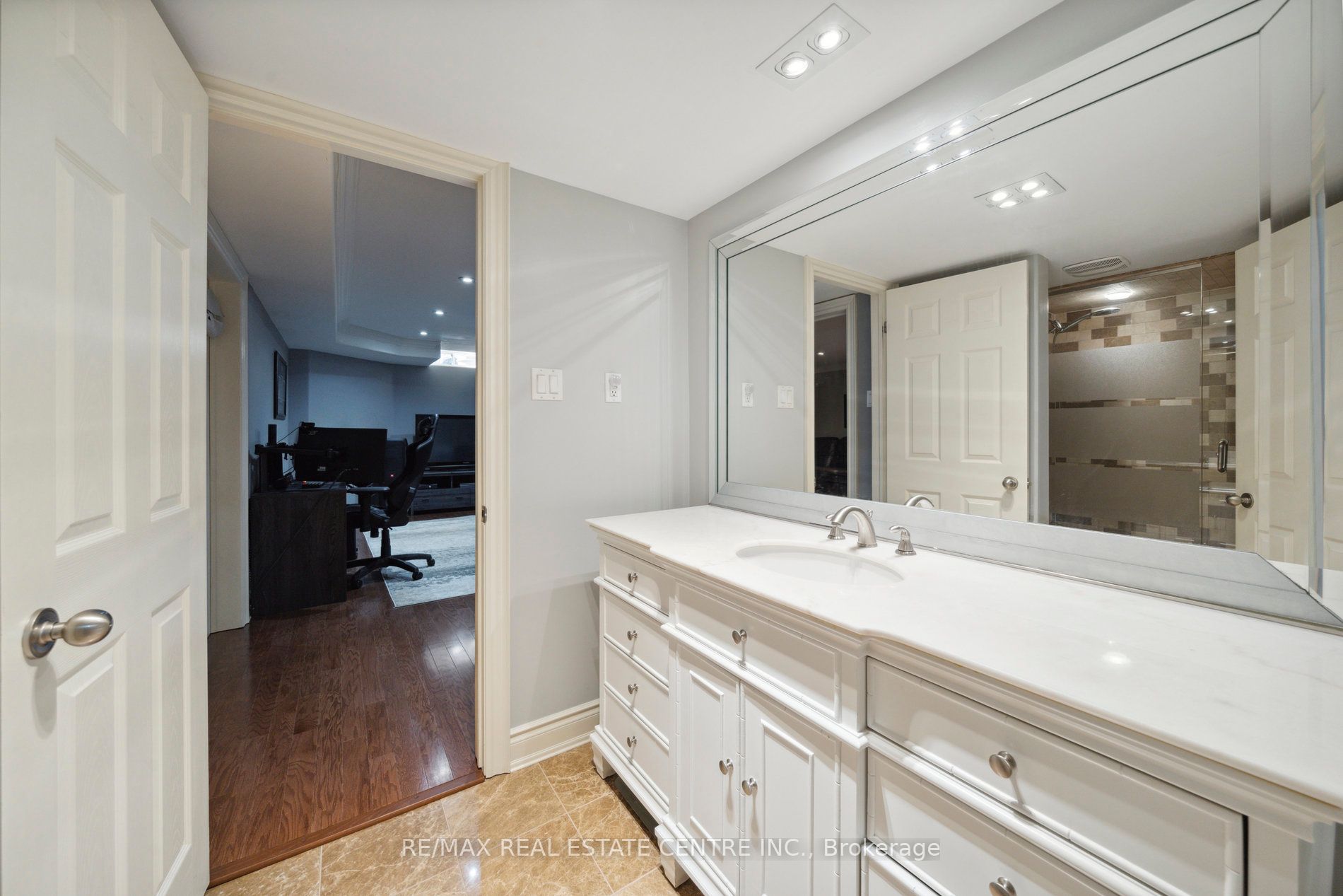 50 Arborglen Drive