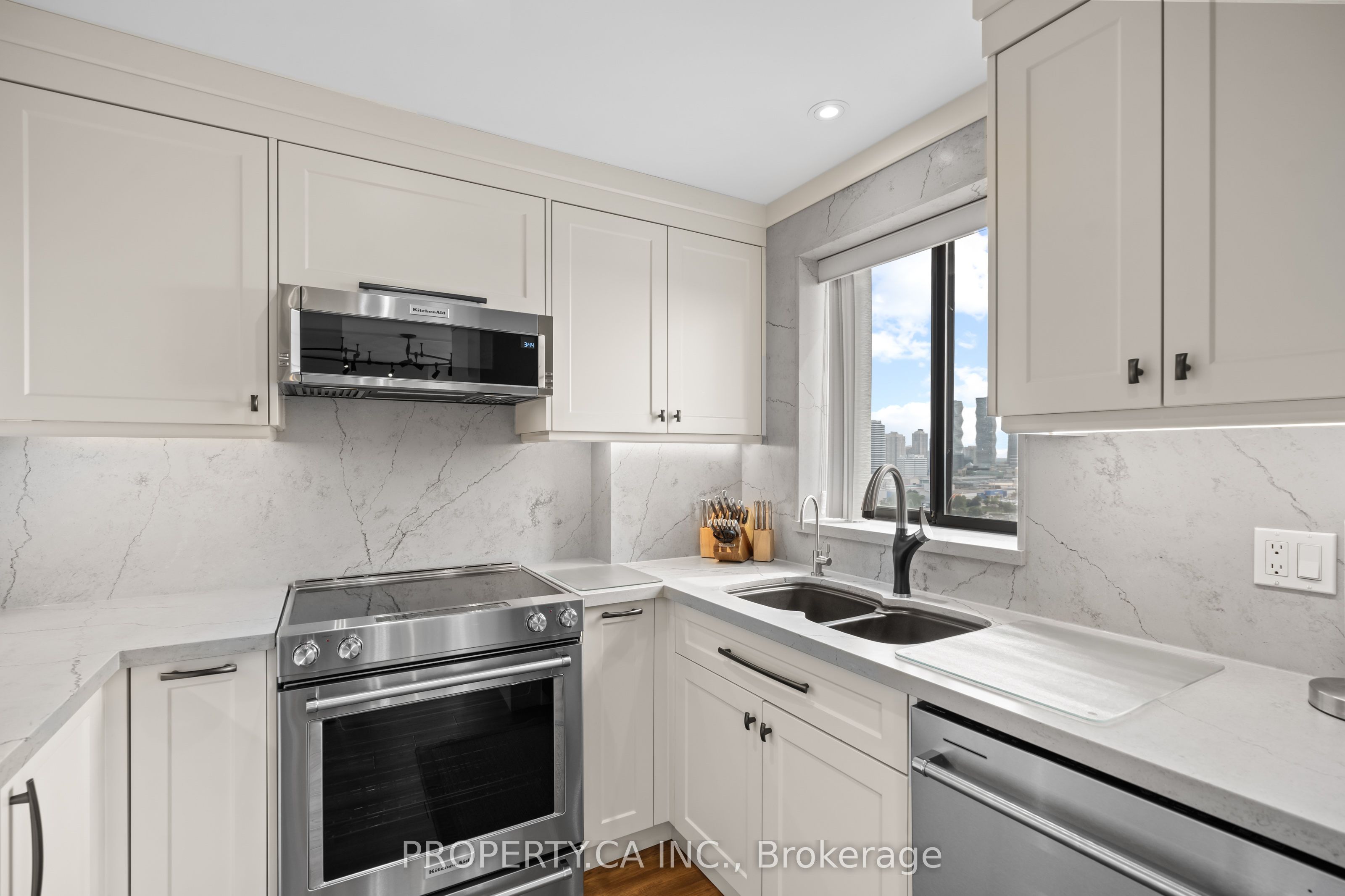 4235 Sherwoodtowne Boulevard, #1808