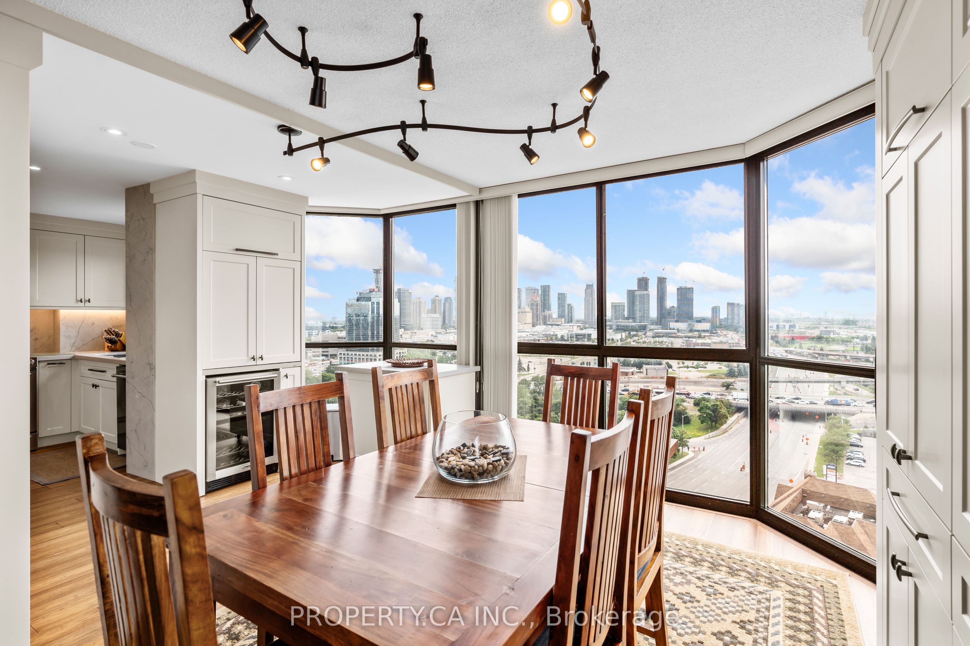 4235 Sherwoodtowne Boulevard, #1808