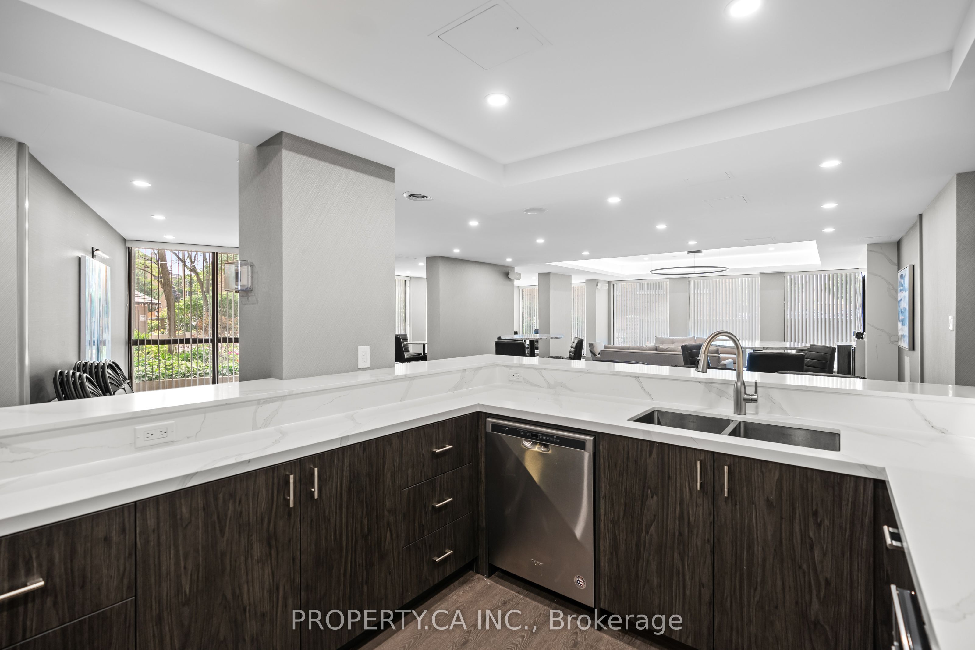 4235 Sherwoodtowne Boulevard, #1808