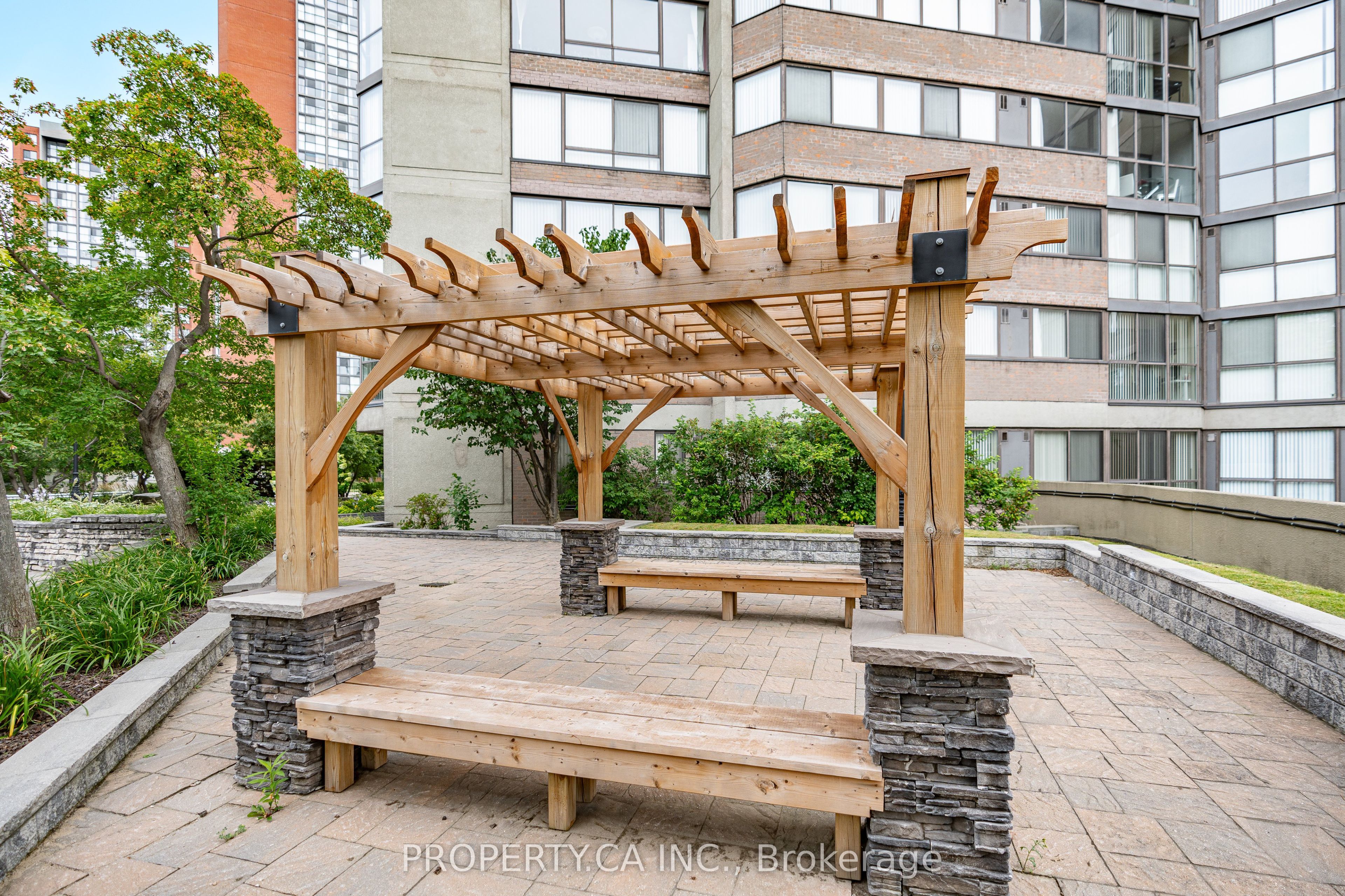 4235 Sherwoodtowne Boulevard, #1808