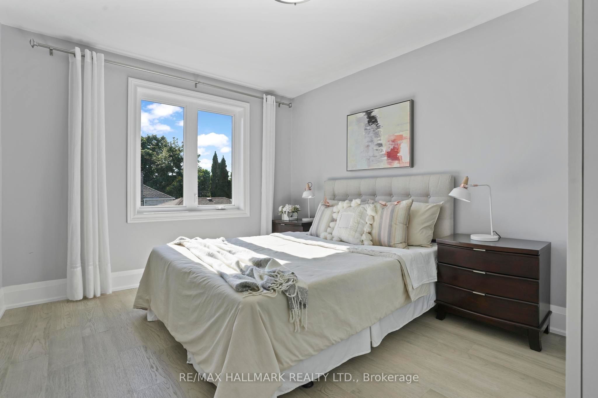 90A Bicknell Avenue