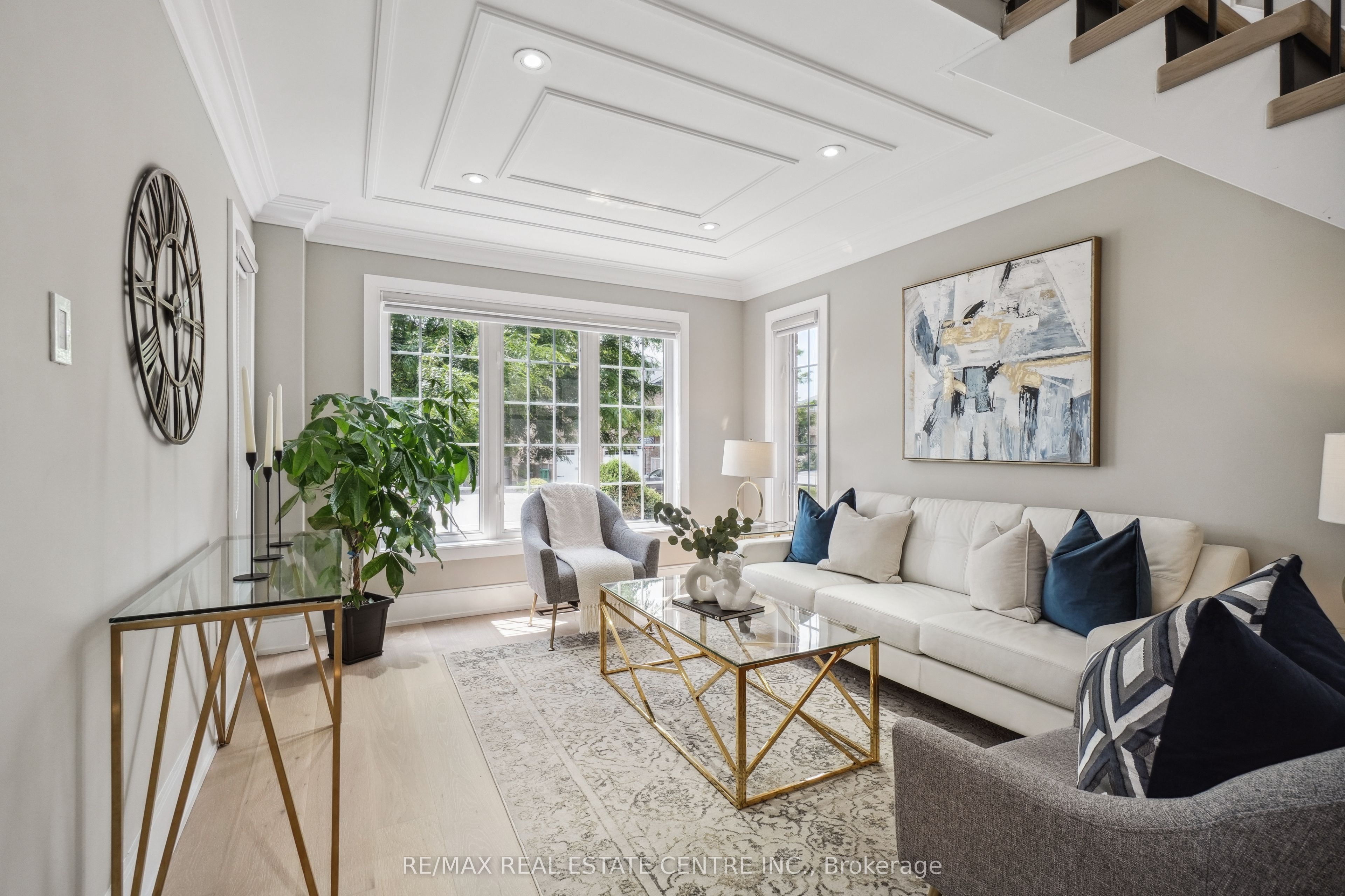 12 Ferncroft Place