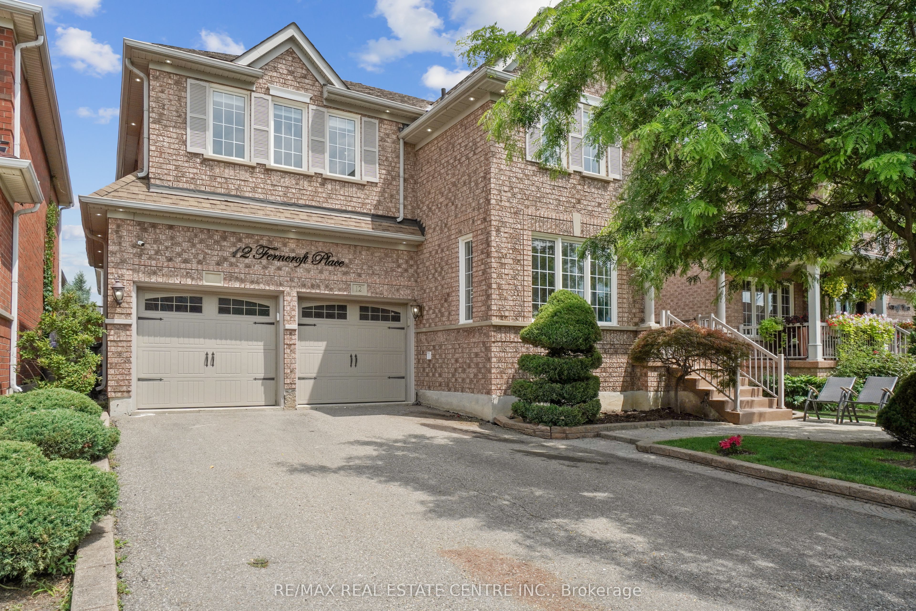 12 Ferncroft Place