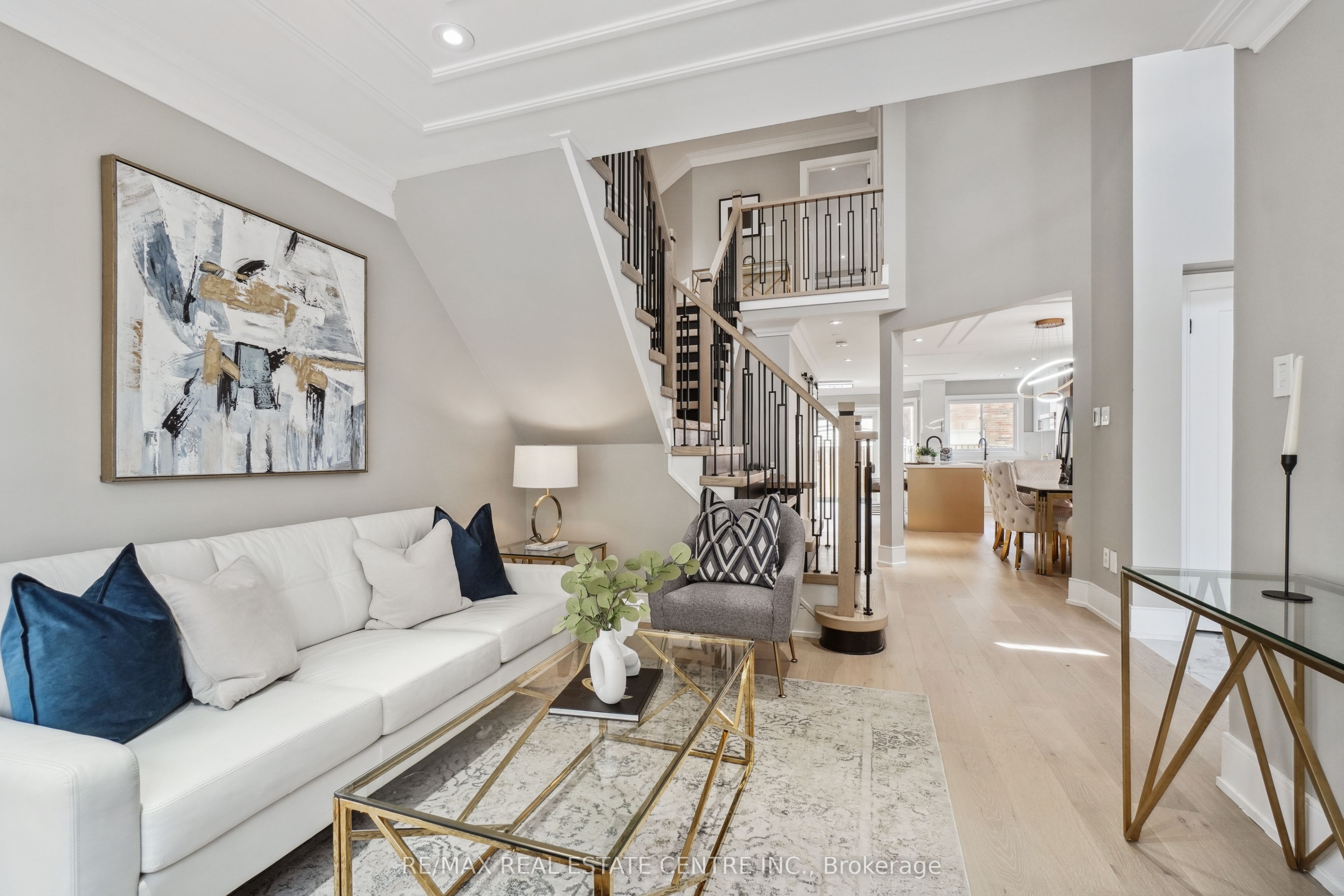 12 Ferncroft Place