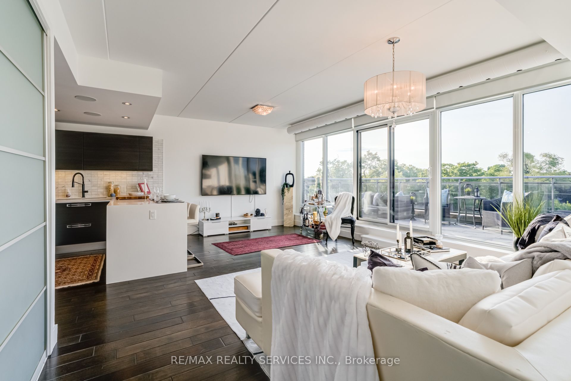 588 Annette Street, #503