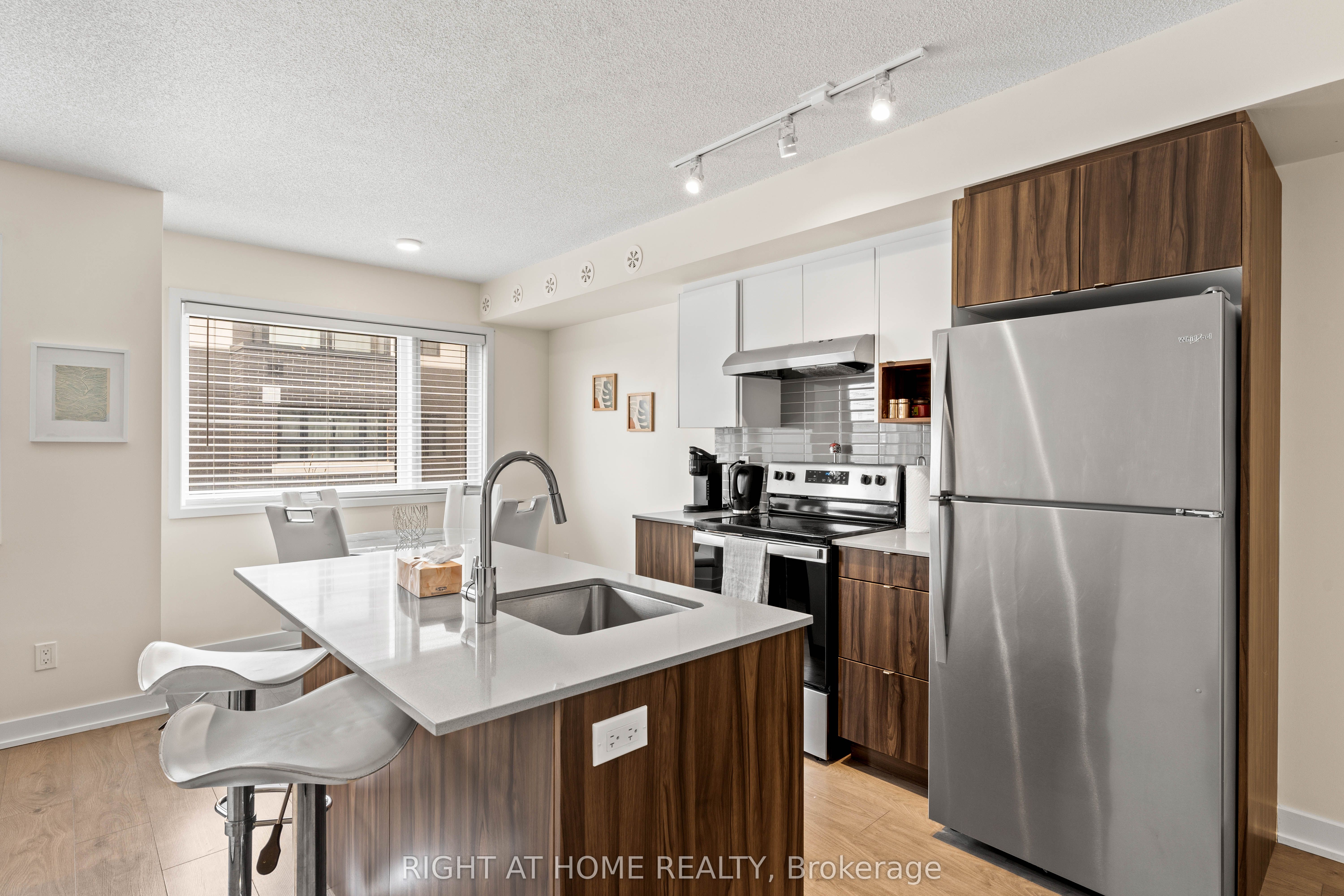 1127 Cooke Boulevard, #508