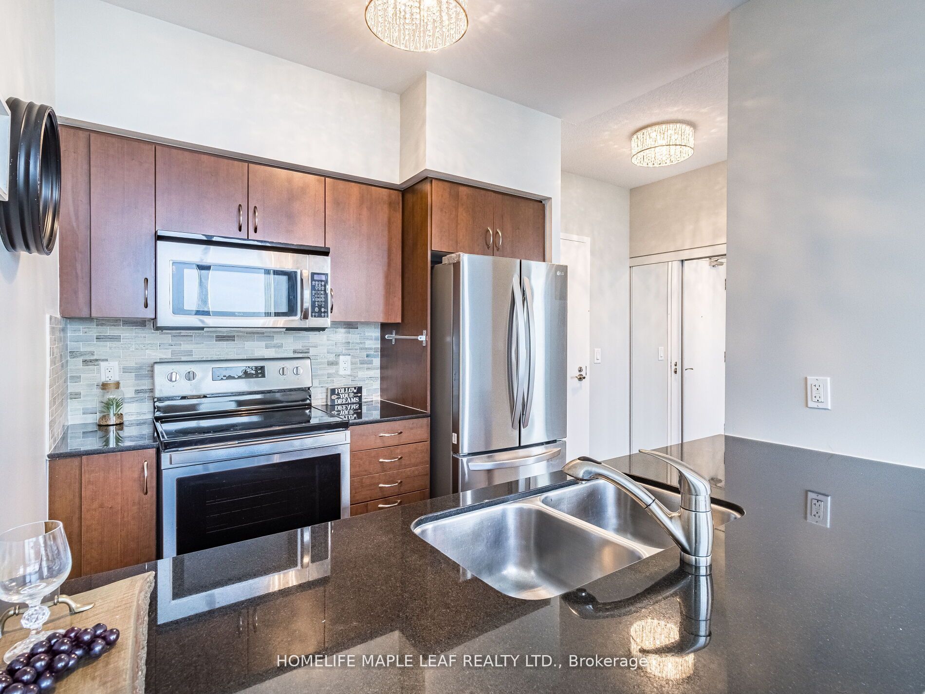 2240 Lakeshore Boulevard W, #LPH02