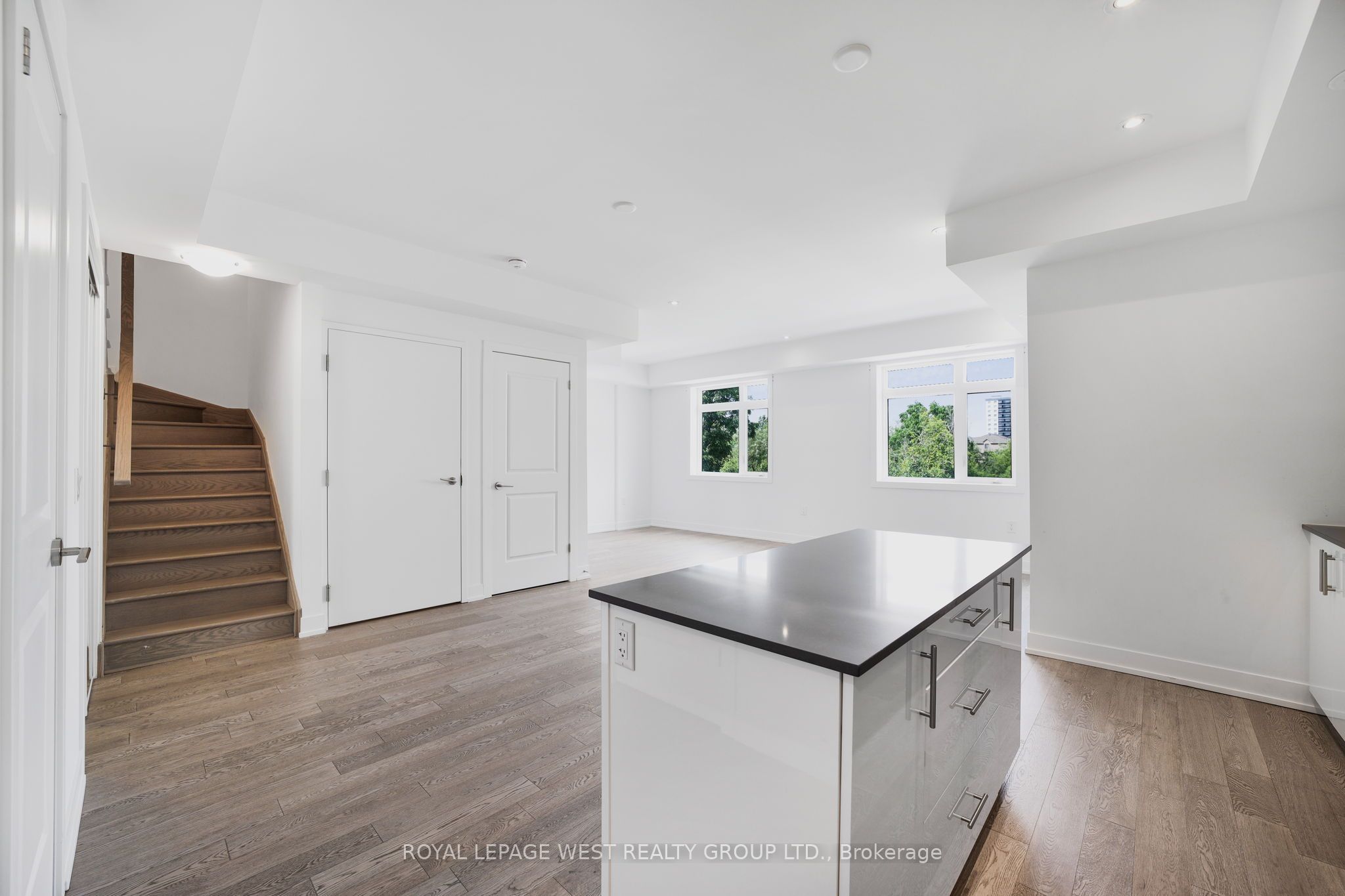 1115 Douglas McCurdy Comm #208