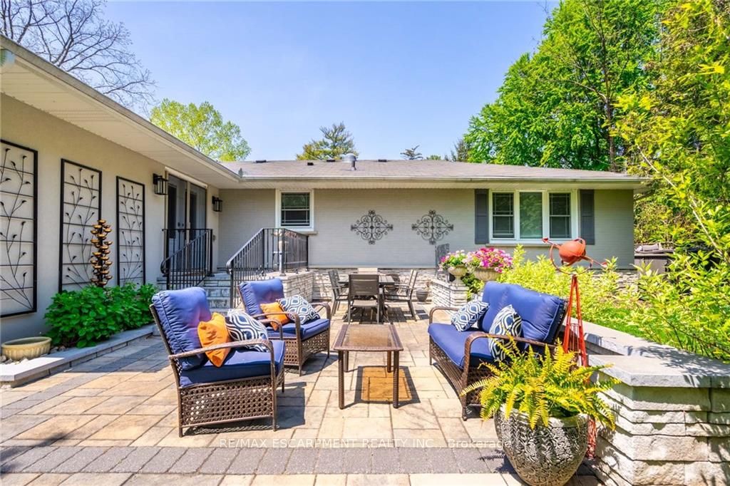 4306 Lakeshore Road