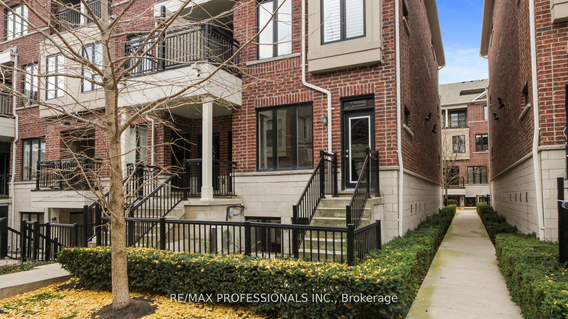 20 Carnation Avenue, #48