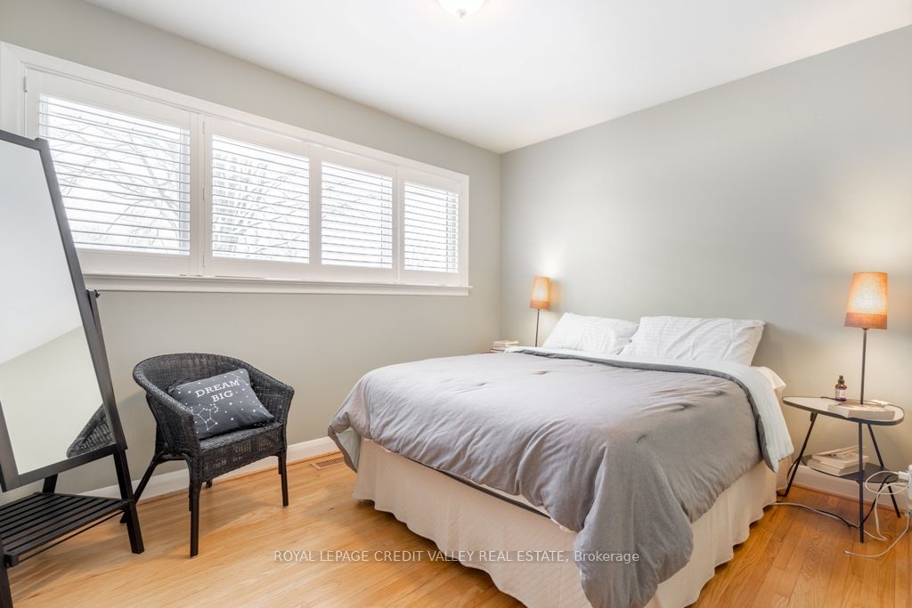 535 Taplow Crescent