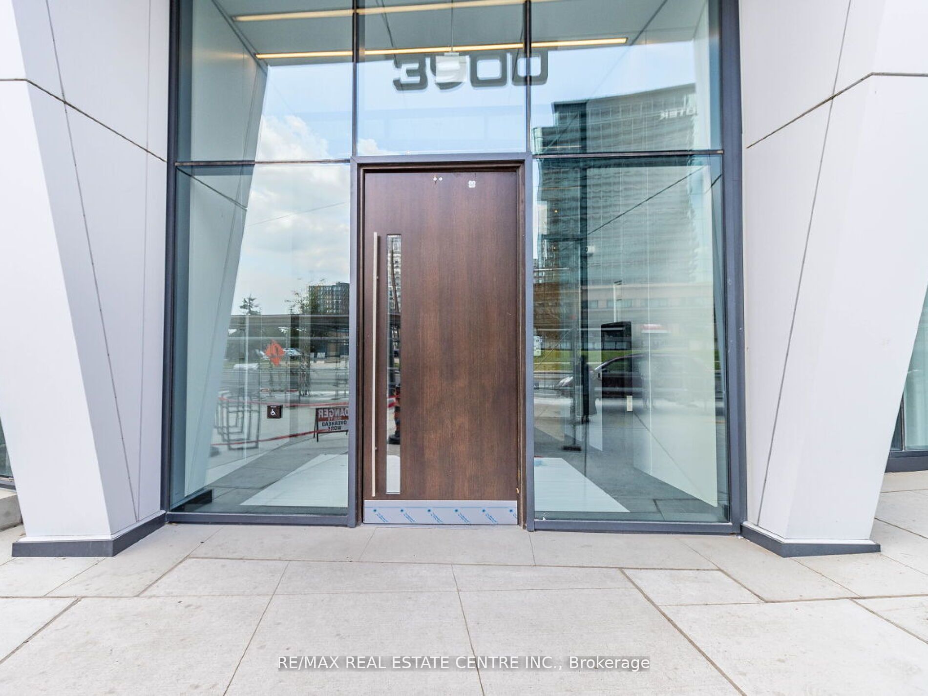 3900 Confederation Parkway, #302