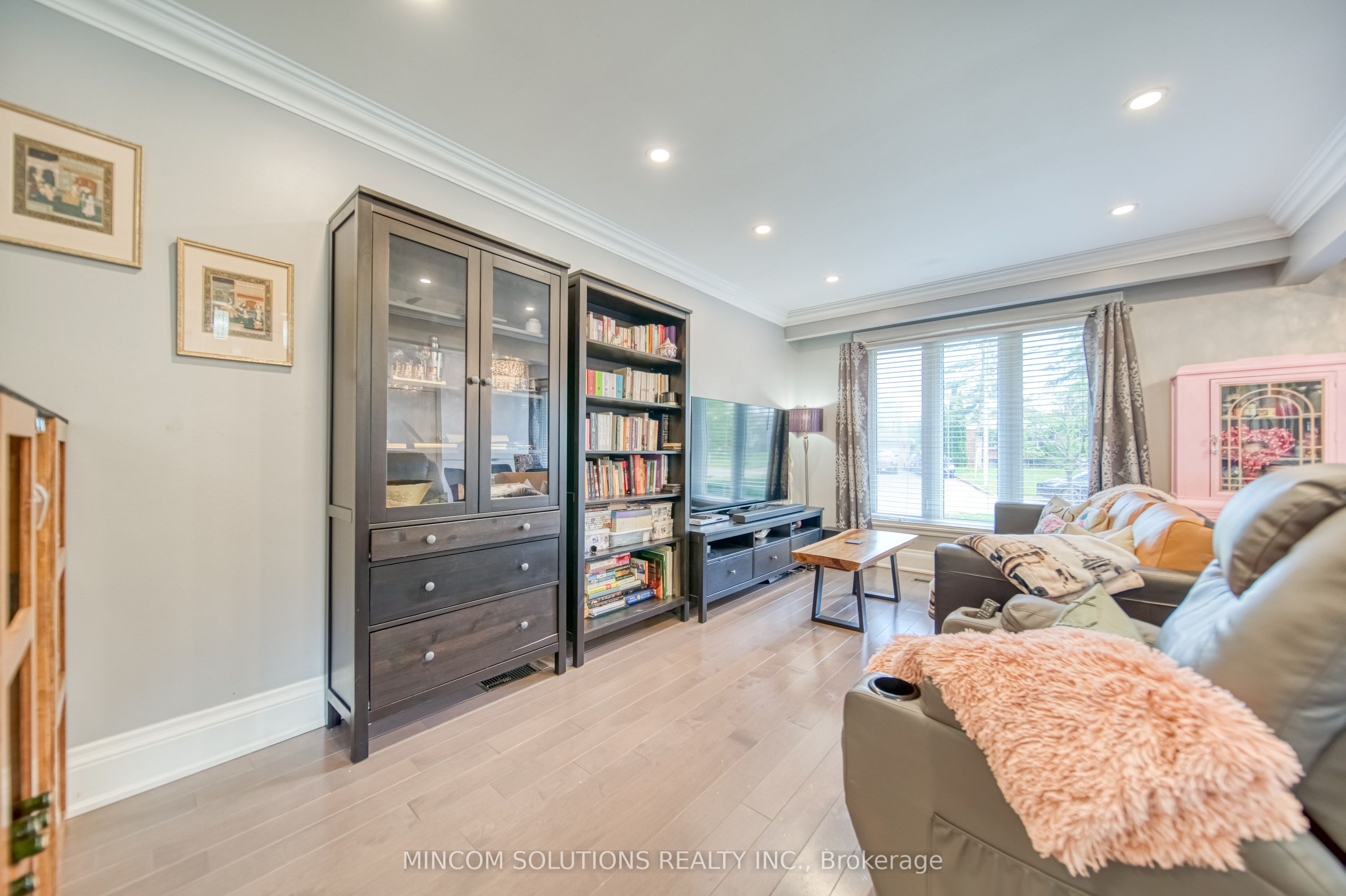 3506 Orion Crescent