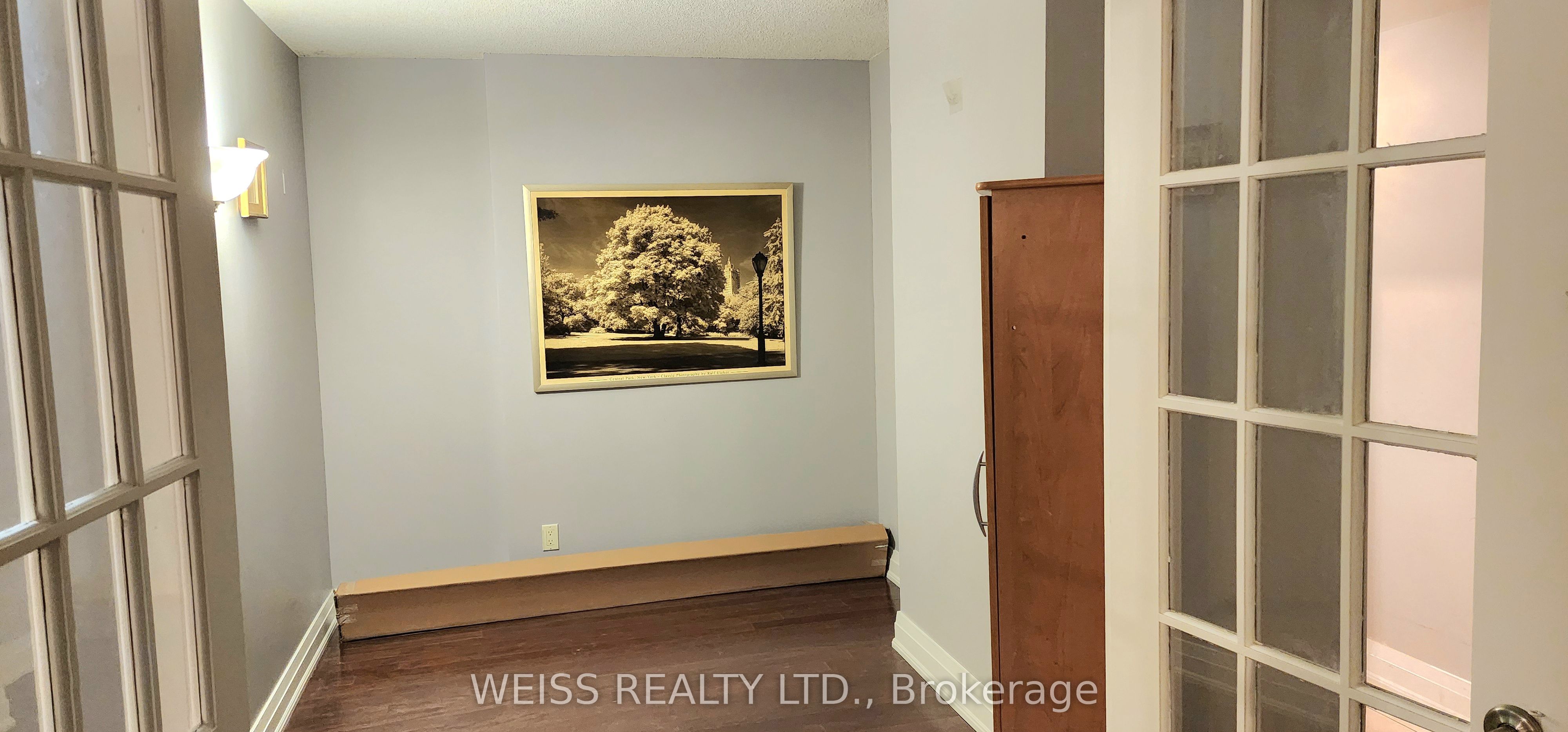 2737 Keele Street, #402