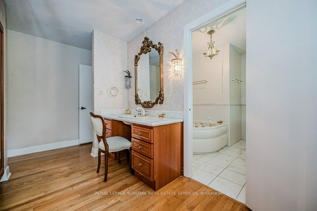 3 Edgehill Road