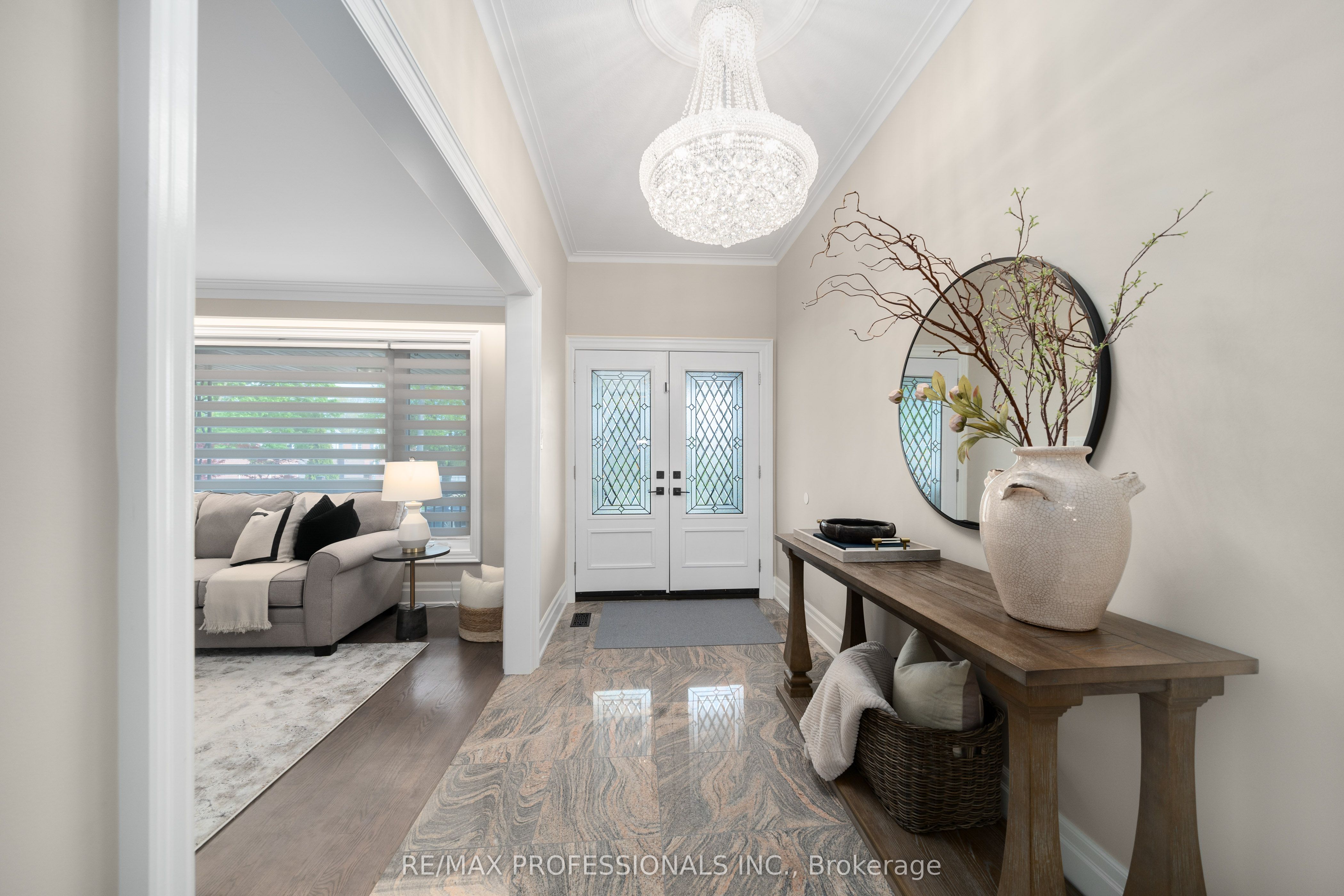 182 Gracefield Avenue