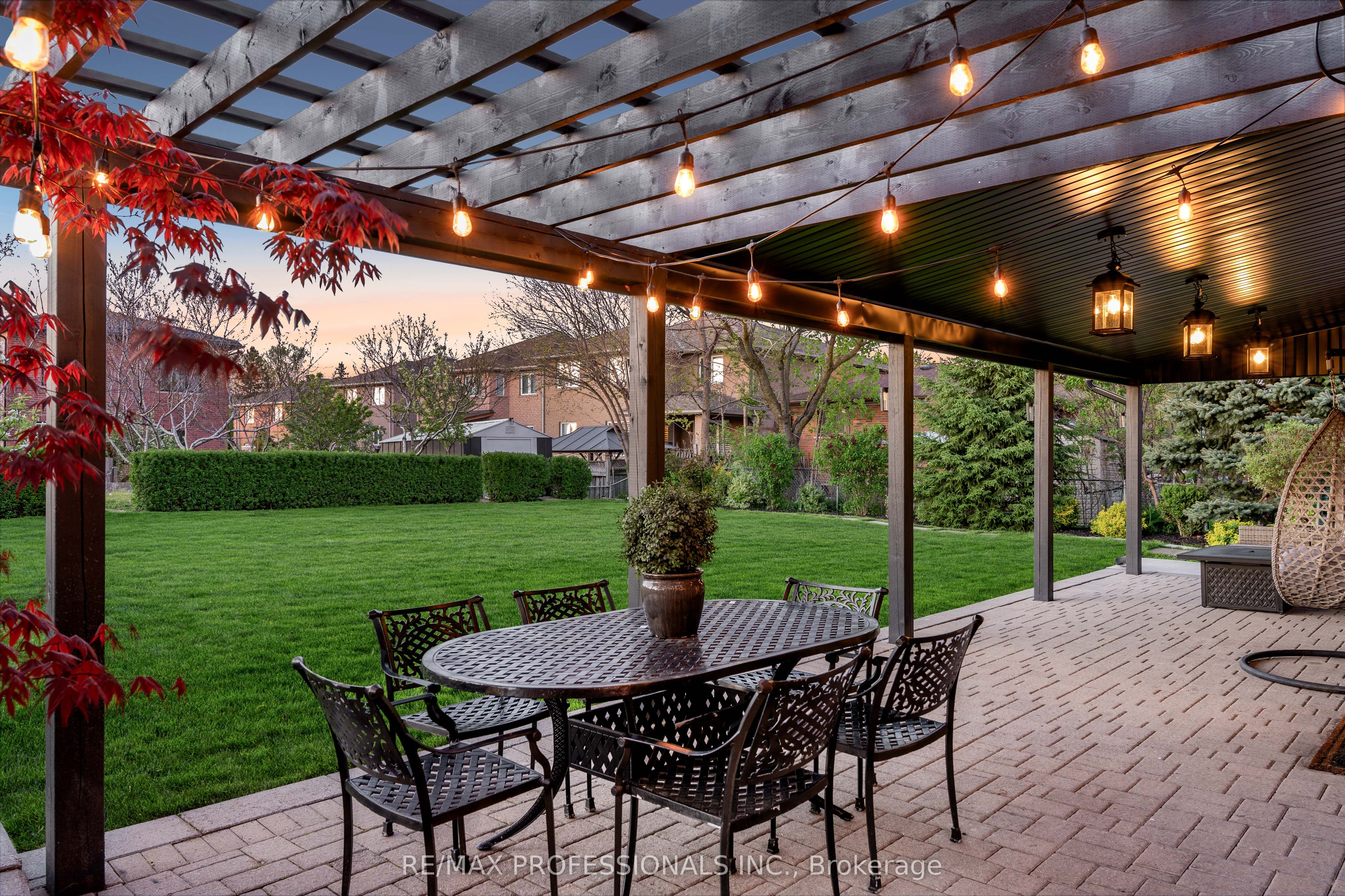 182 Gracefield Avenue
