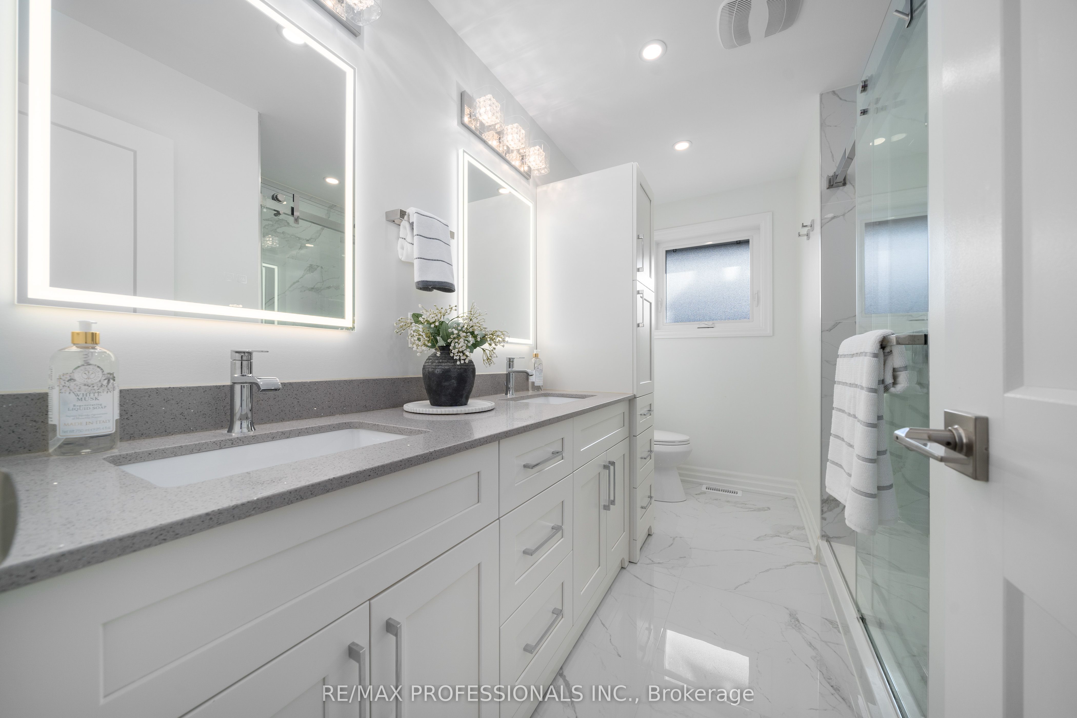 182 Gracefield Avenue