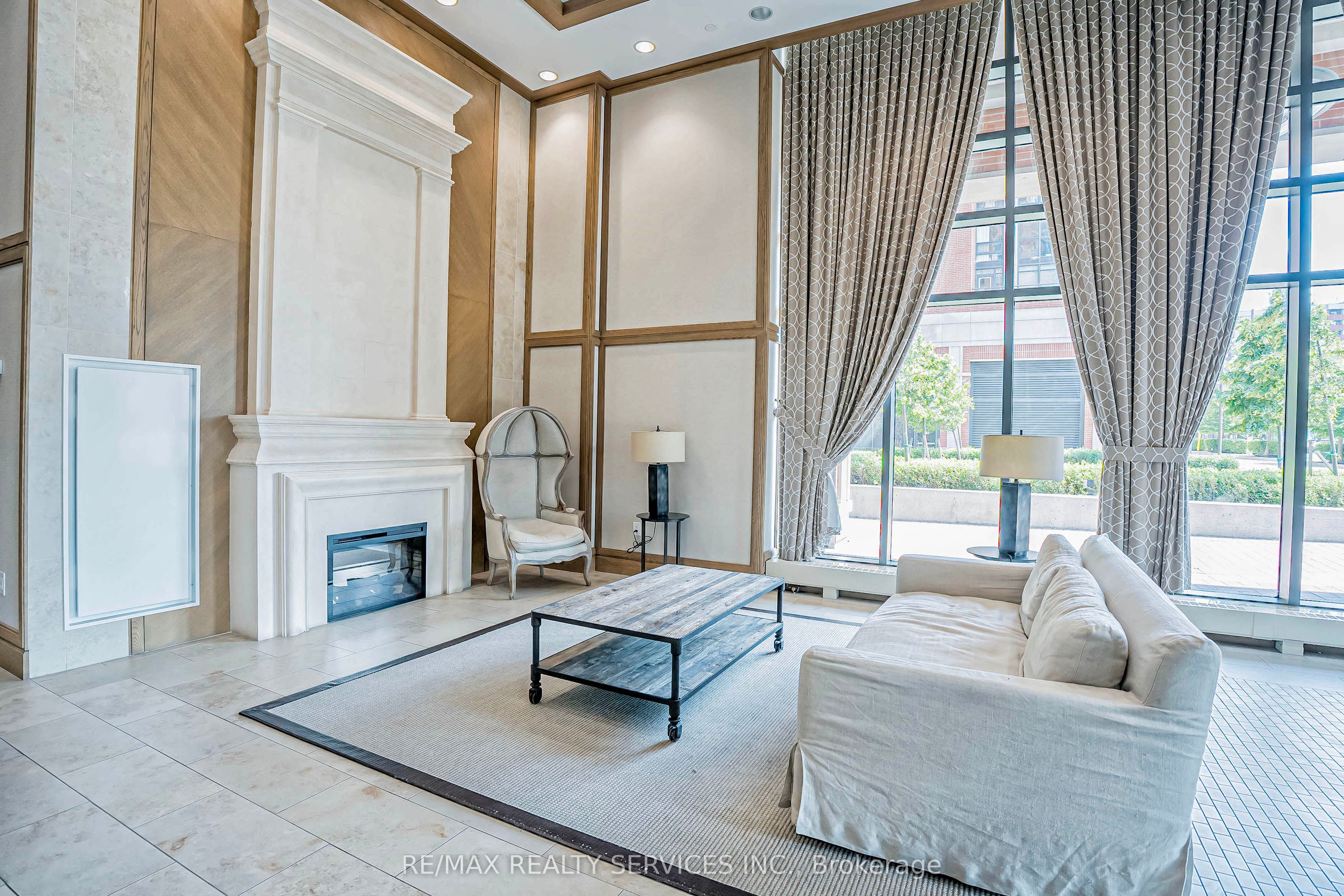3091 Dufferin Street, #1006