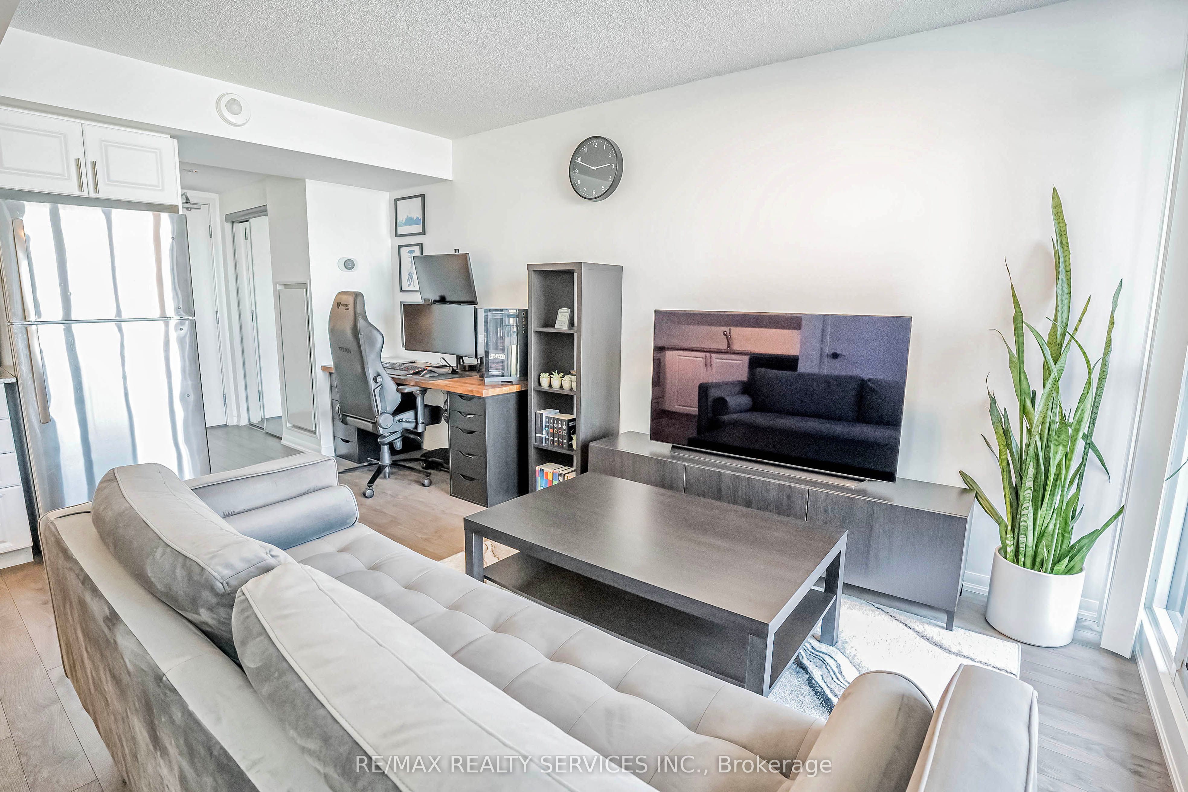 3091 Dufferin Street, #1006