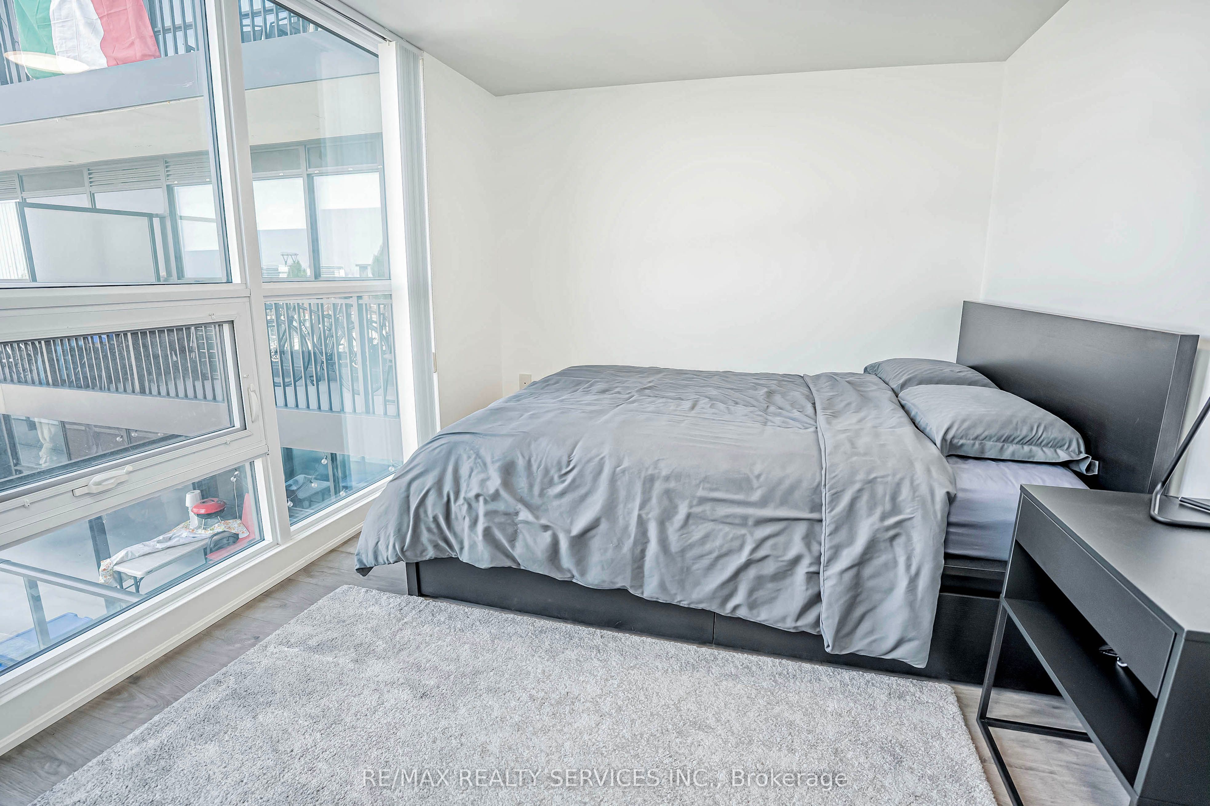 3091 Dufferin Street, #1006