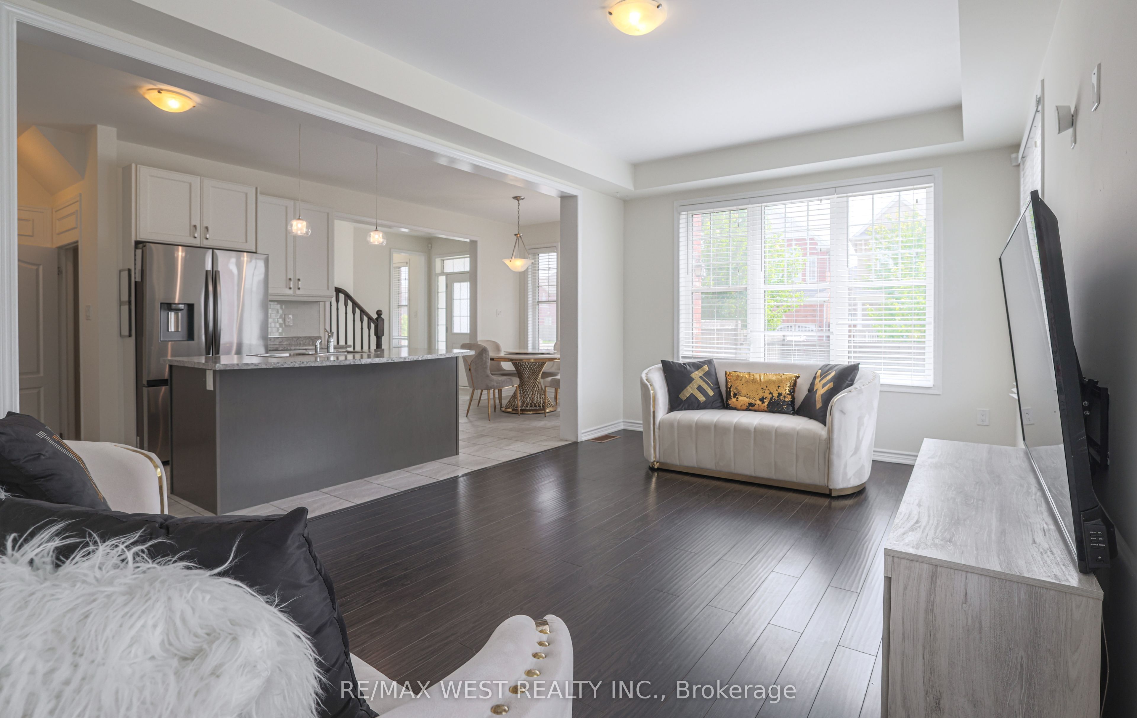 2 Redfern Street