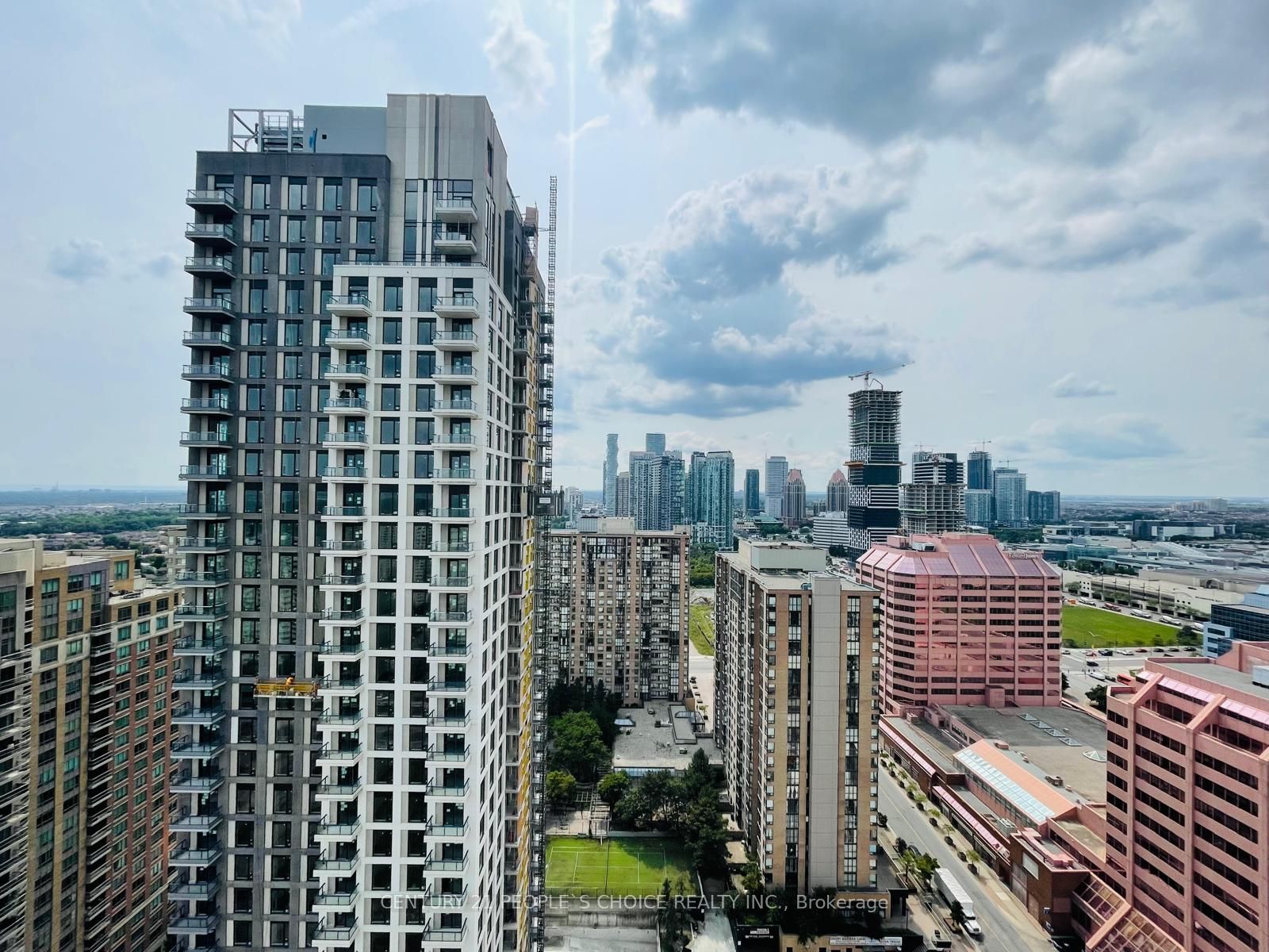 208 Enfield Place, #3303