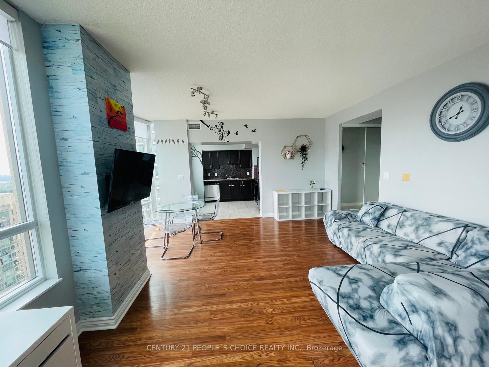 208 Enfield Place, #3303
