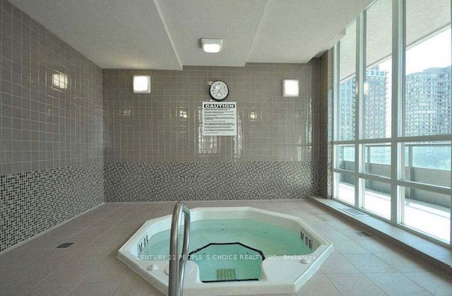208 Enfield Place, #3303
