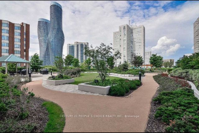 208 Enfield Place, #3303