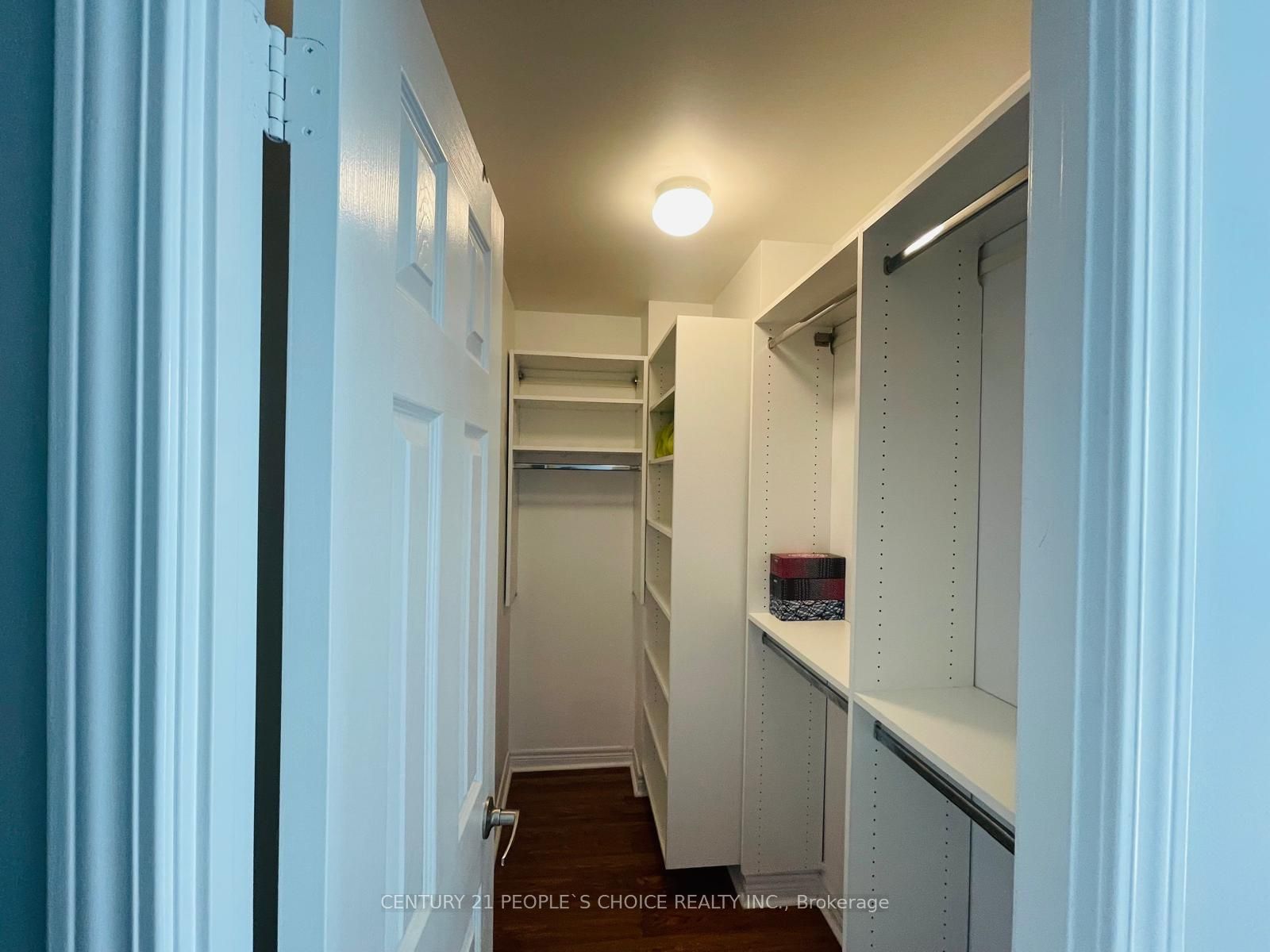 208 Enfield Place, #3303