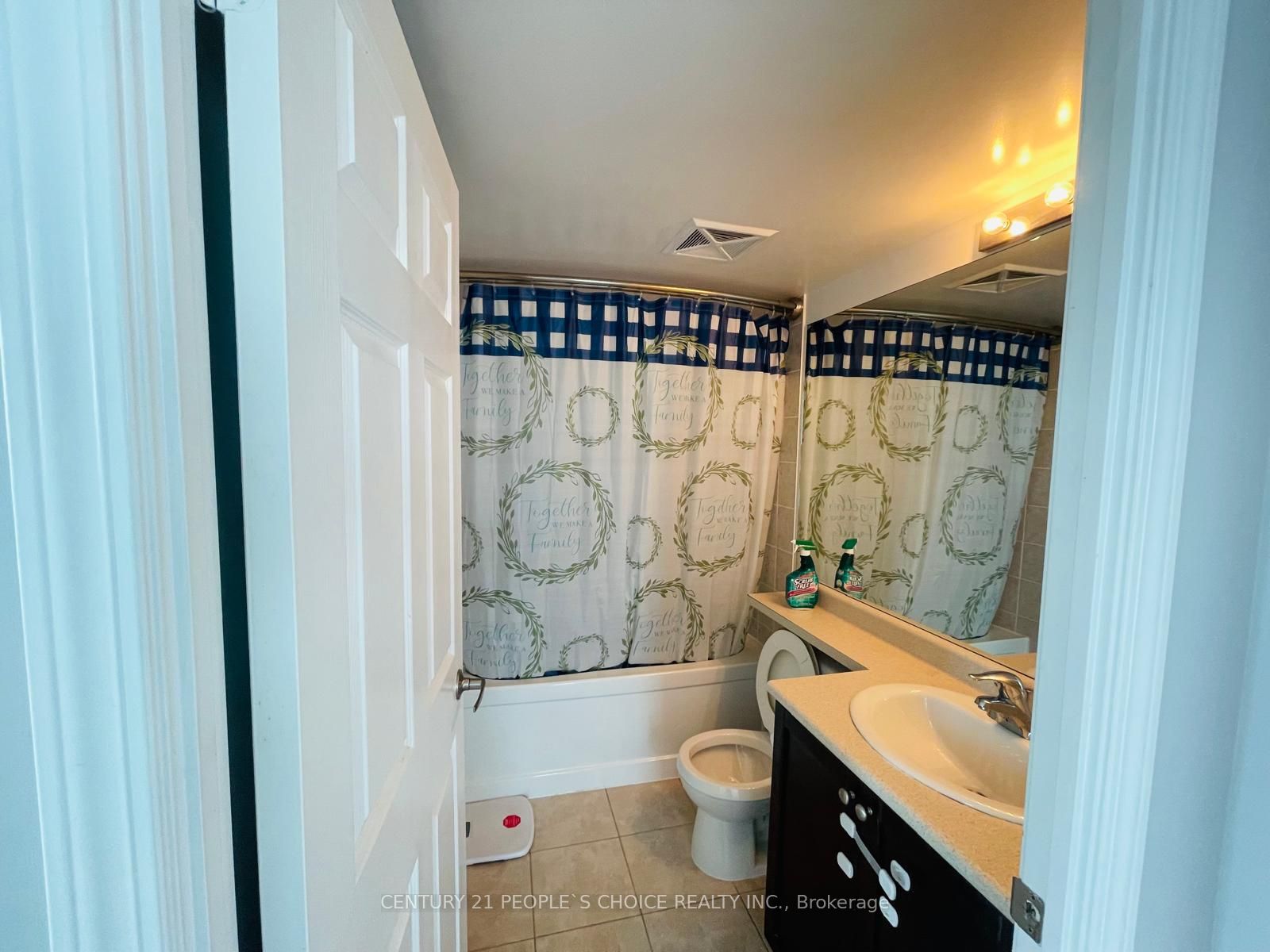 208 Enfield Place, #3303