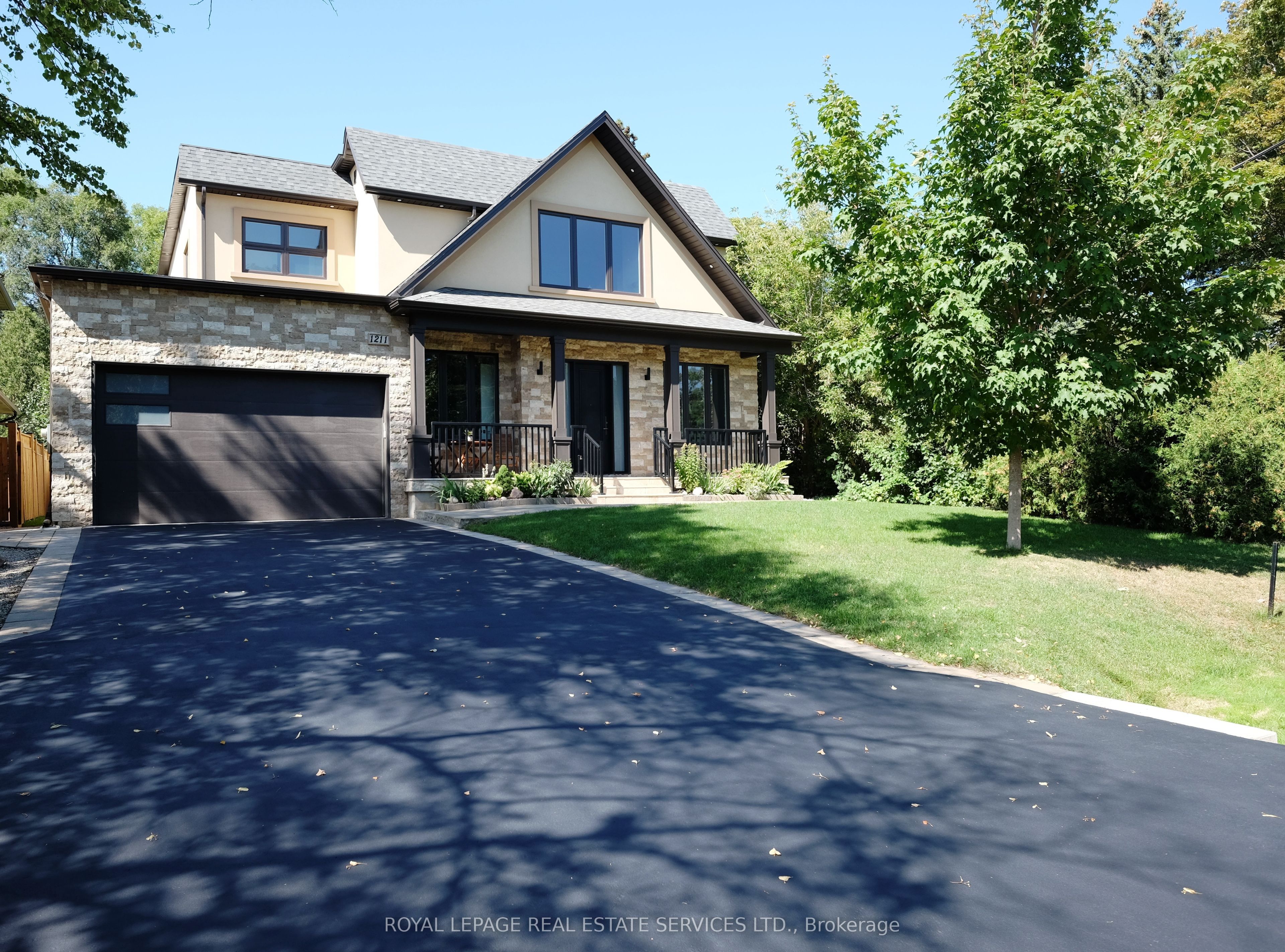 1211 Pinegrove Road