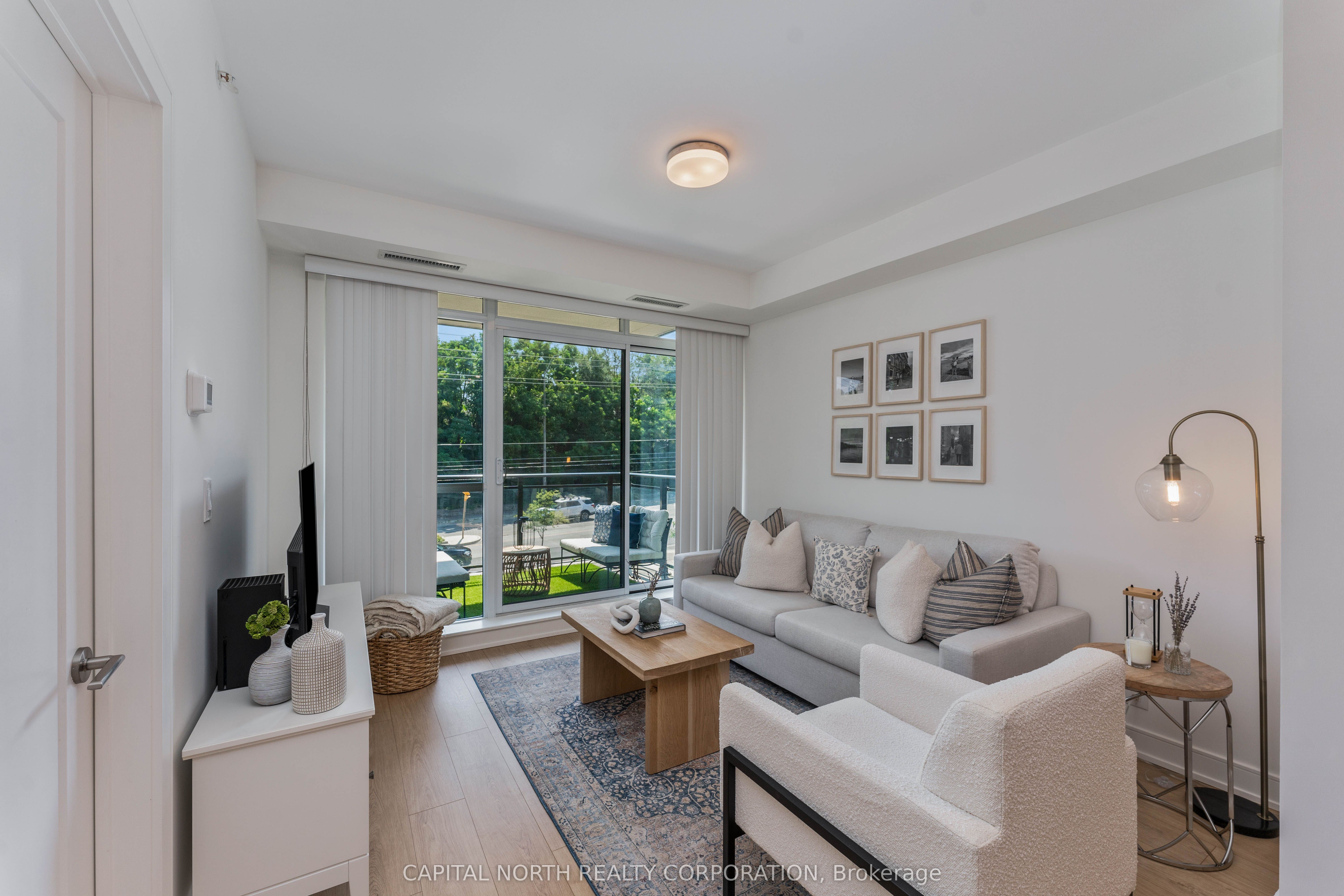 1575 Lakeshore Road W #270