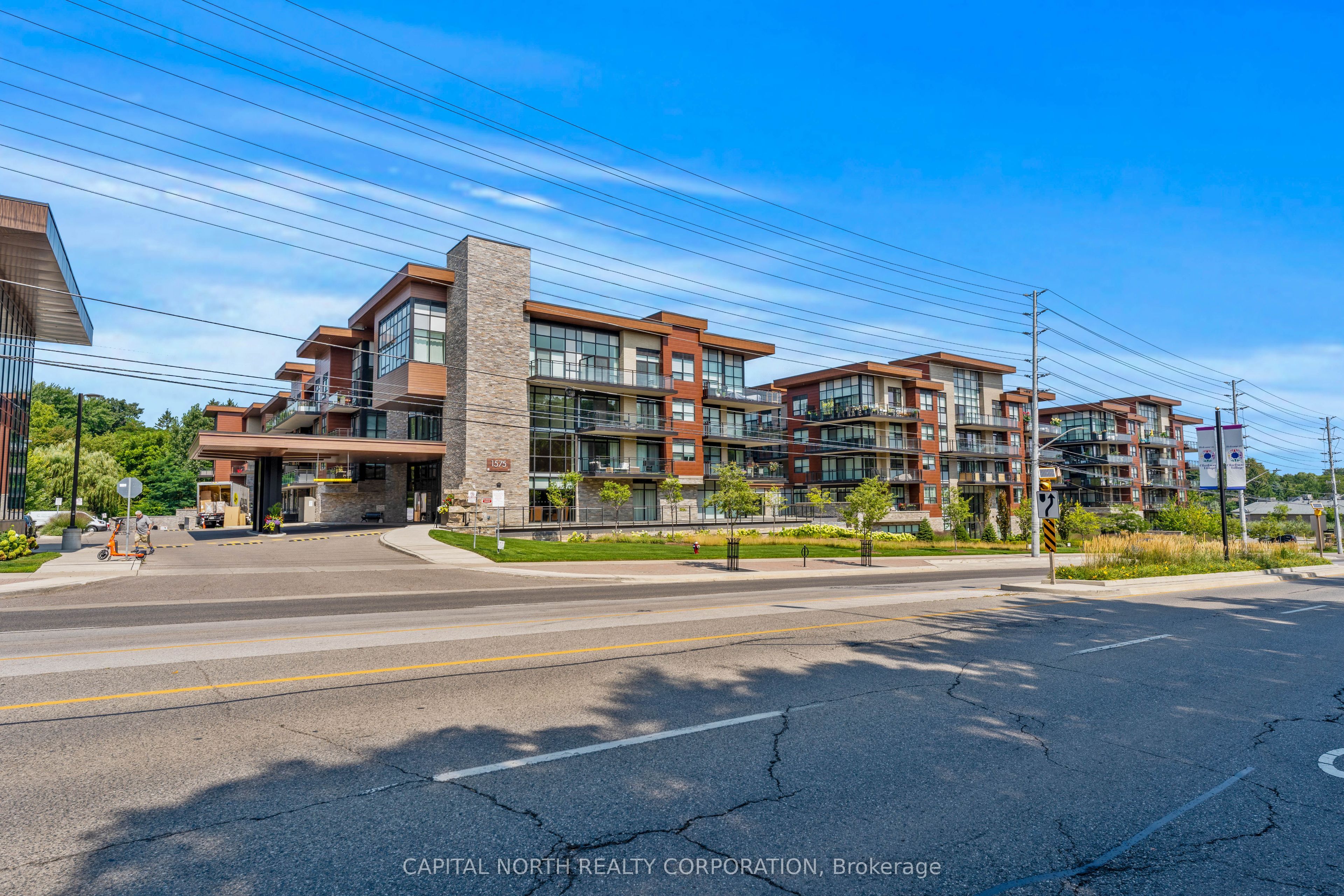 1575 Lakeshore Road W #270