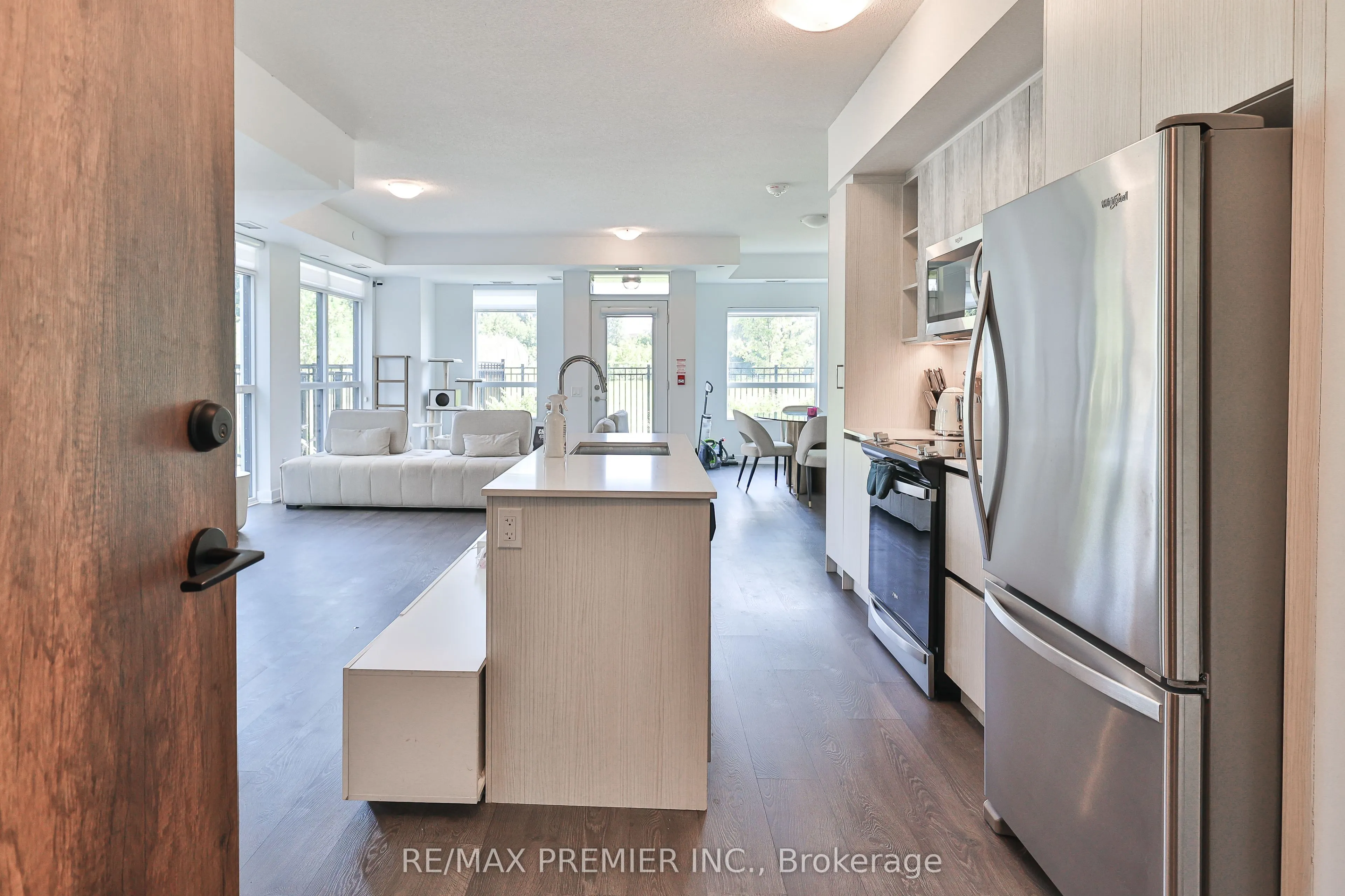 251 Manitoba Street, #116