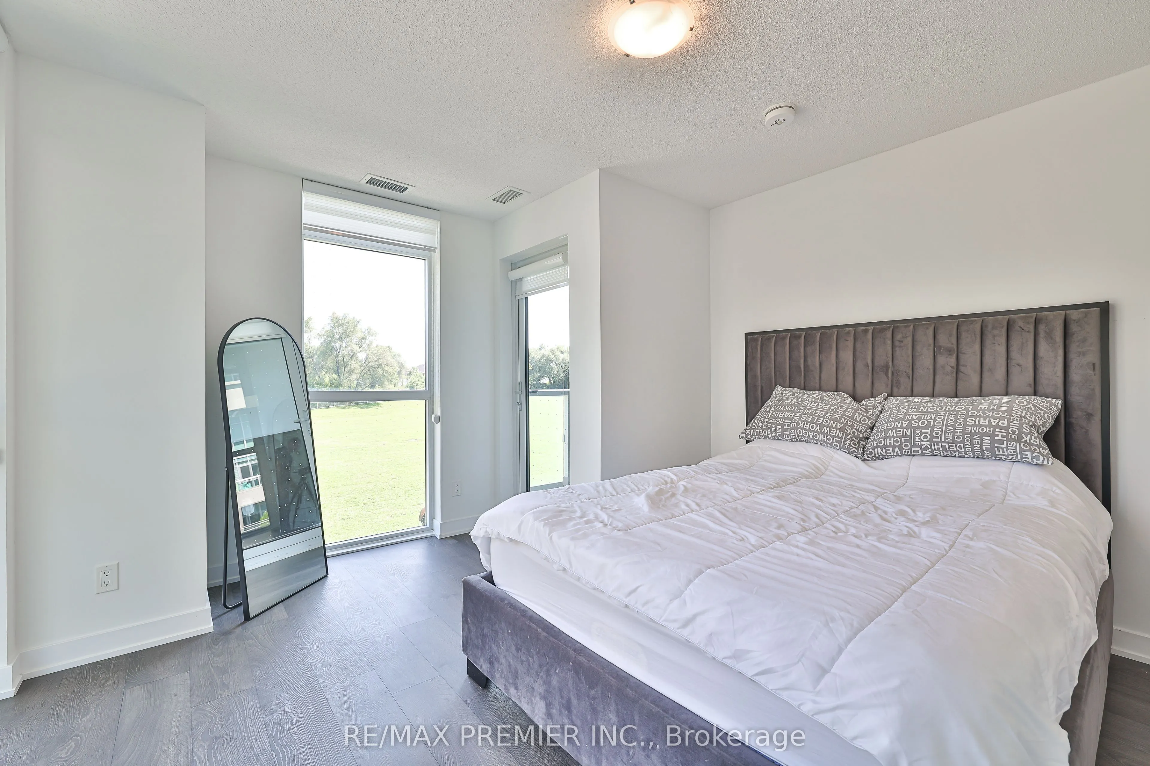 251 Manitoba Street, #116