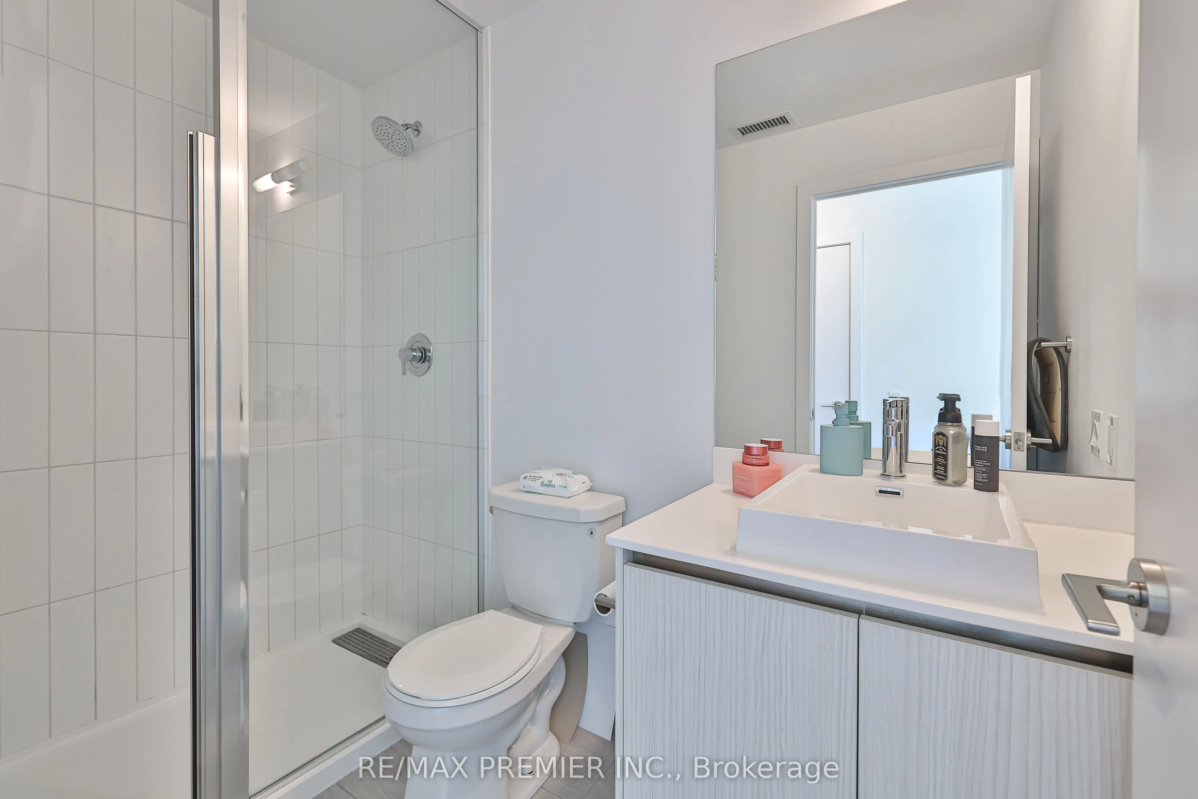 251 Manitoba Street, #116