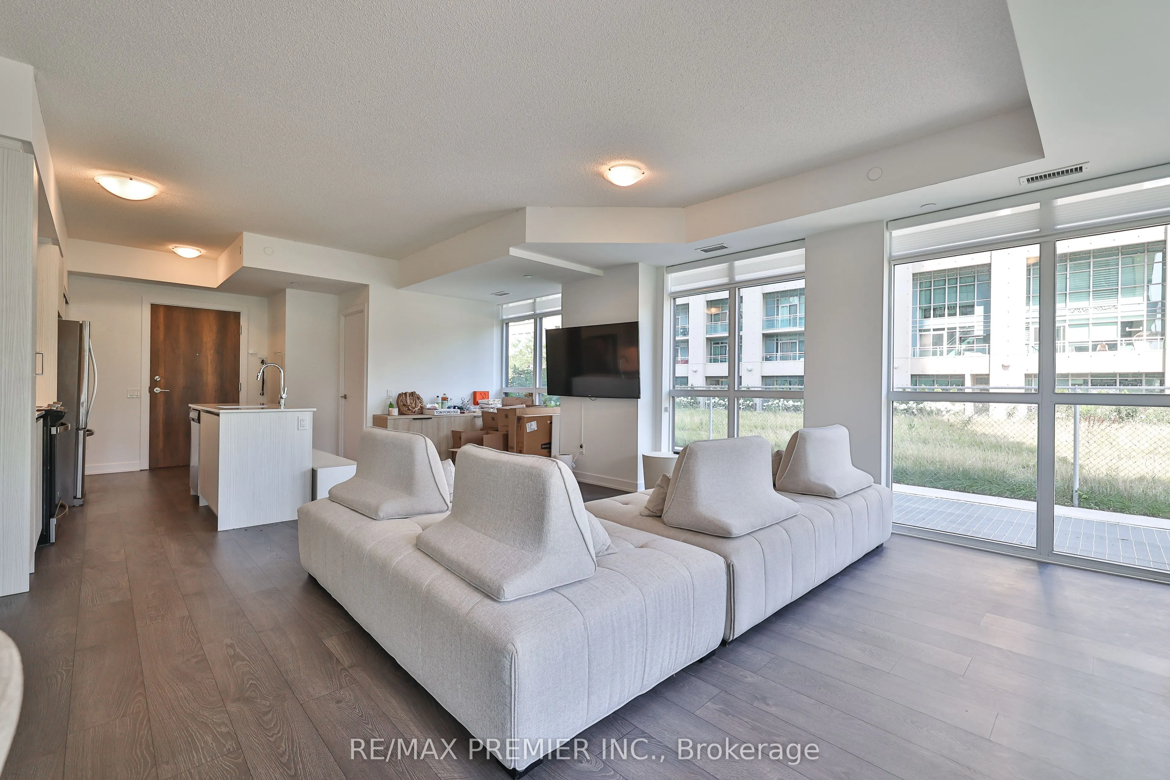 251 Manitoba Street, #116