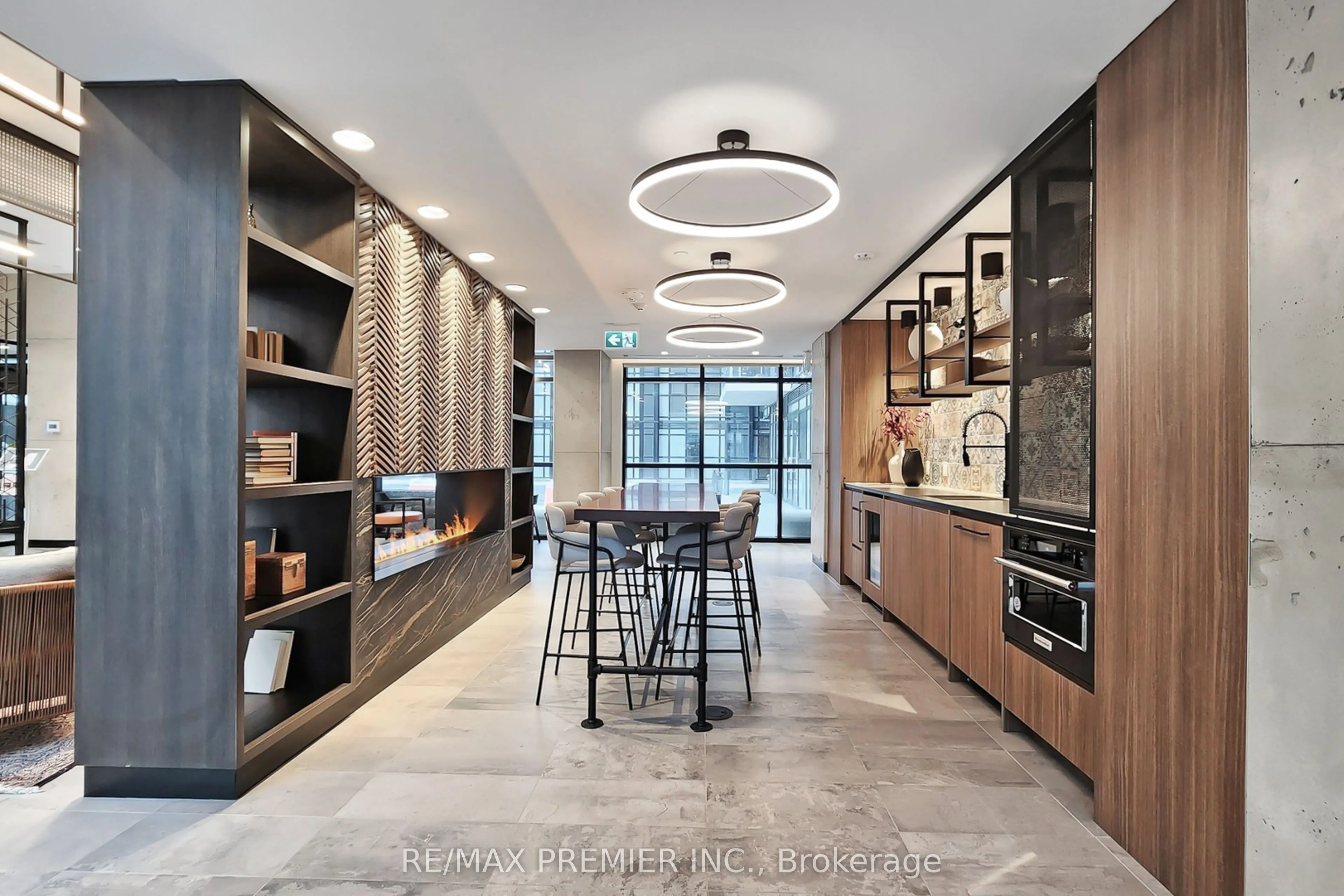 251 Manitoba Street, #116